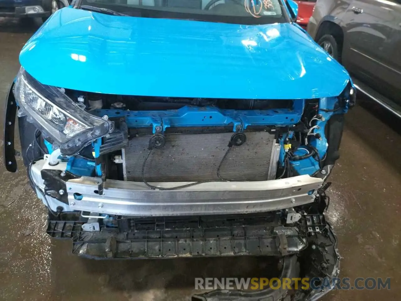 9 Photograph of a damaged car 2T3J1RFVXKW035118 TOYOTA RAV4 2019