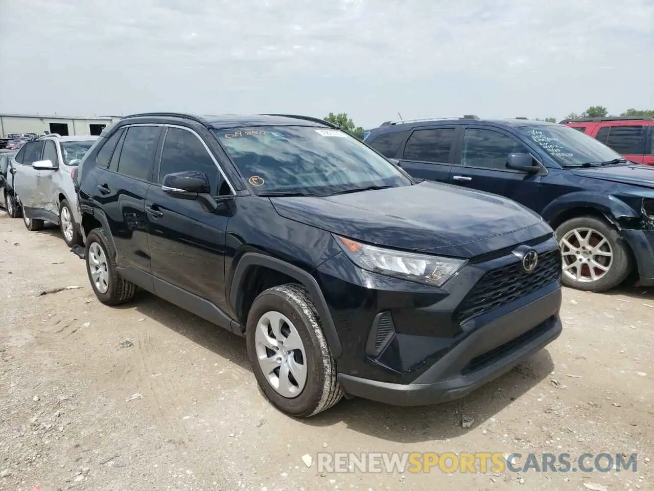 1 Photograph of a damaged car 2T3K1RFV1KC019850 TOYOTA RAV4 2019
