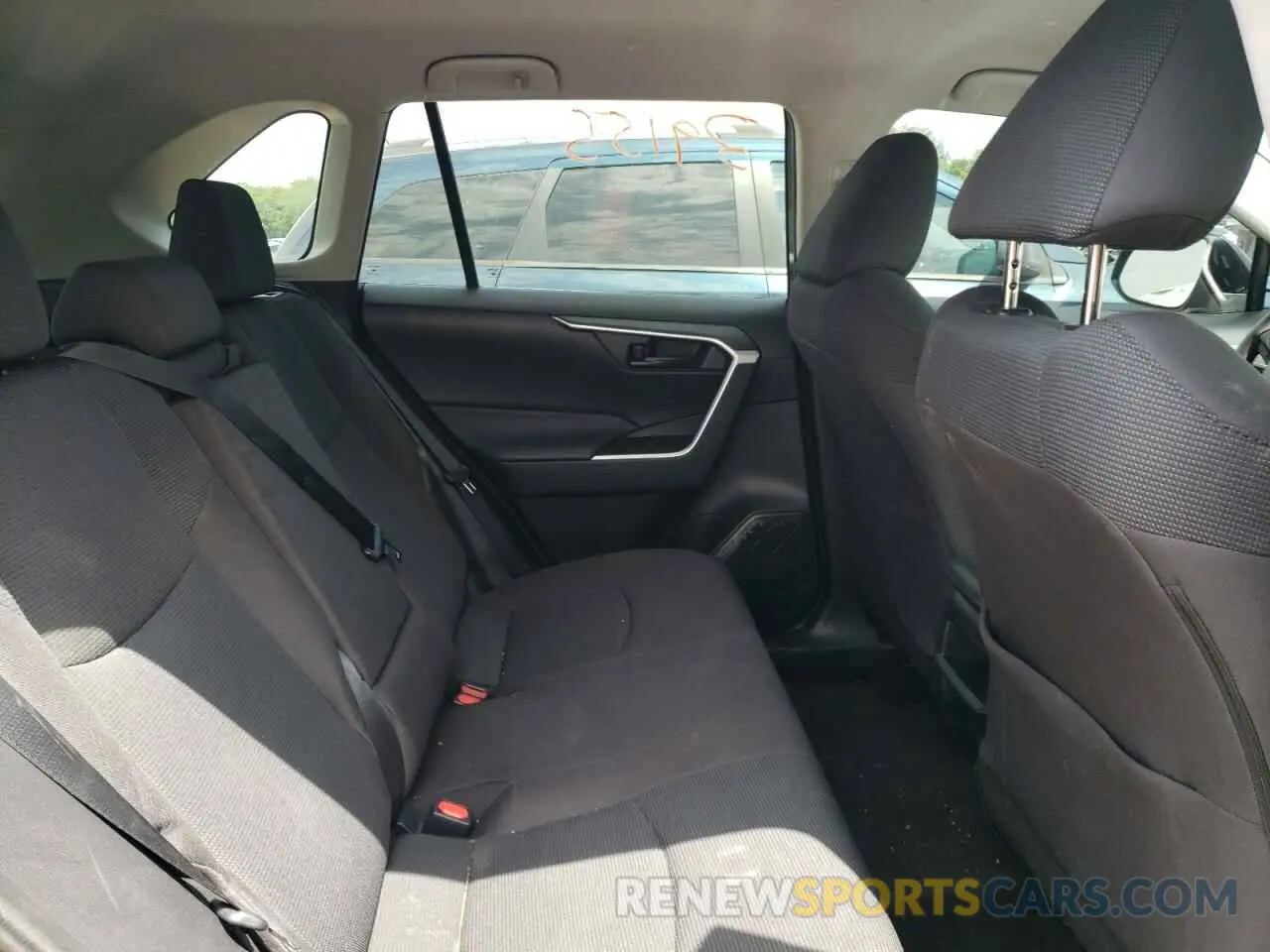 6 Photograph of a damaged car 2T3K1RFV1KC019850 TOYOTA RAV4 2019