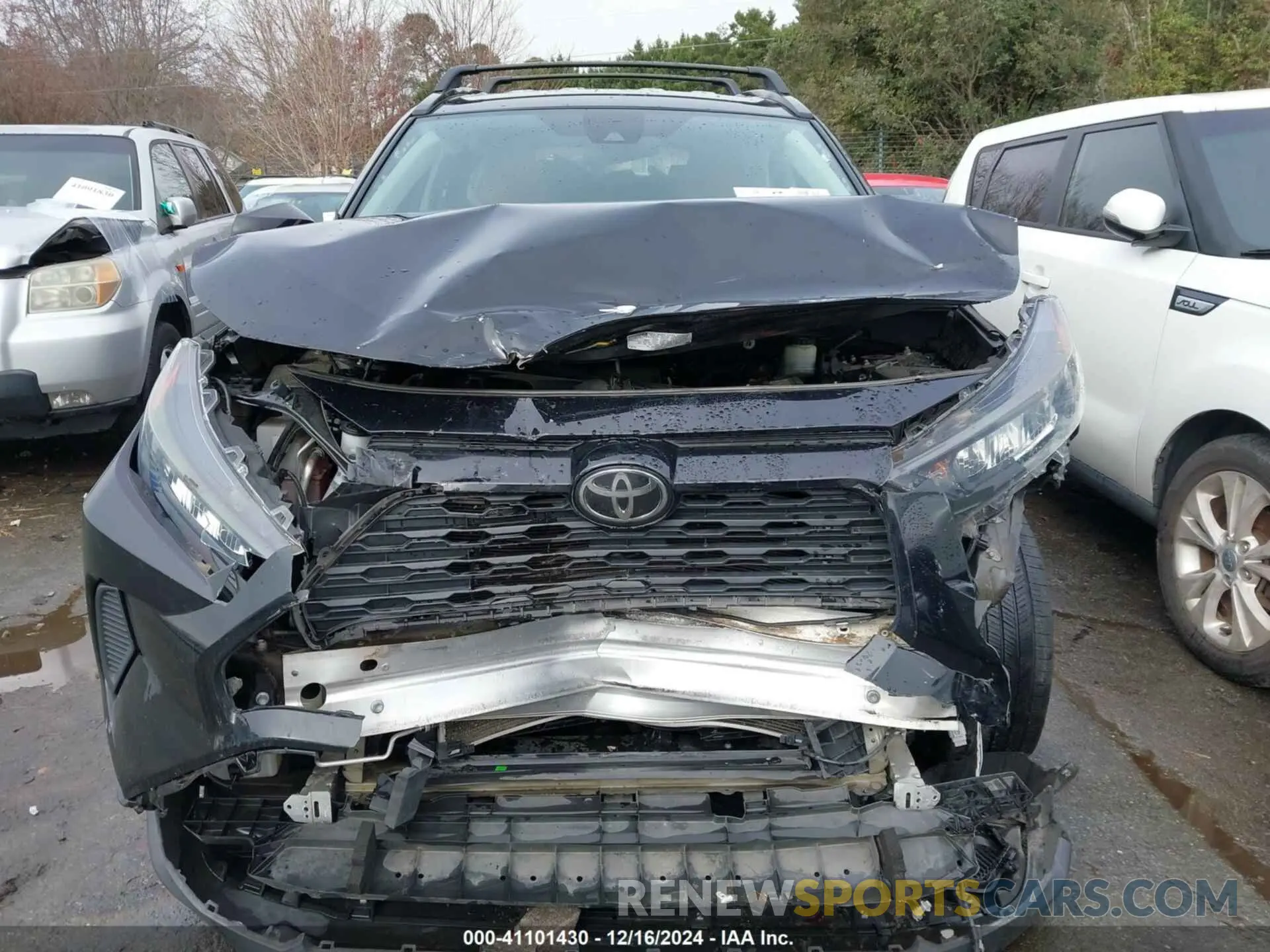 12 Фотография поврежденного автомобиля 2T3K1RFV2KW020522 TOYOTA RAV4 2019