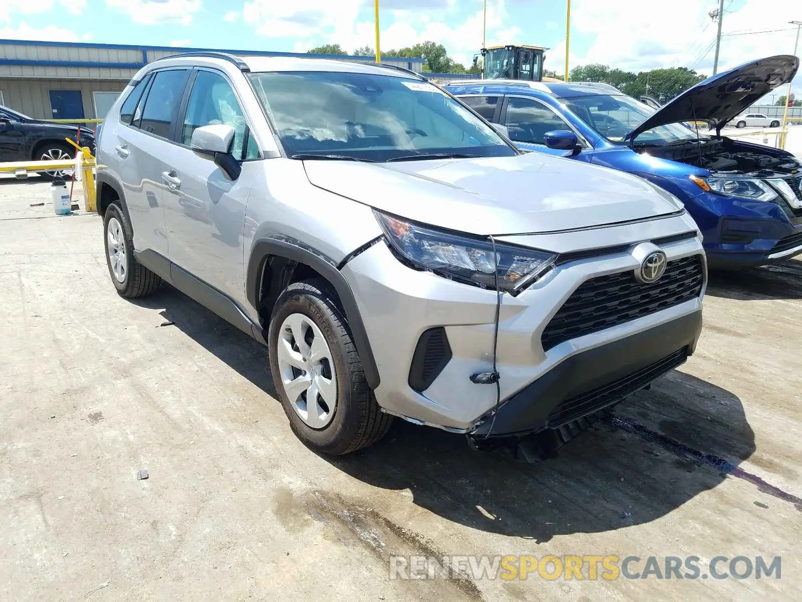 1 Photograph of a damaged car 2T3K1RFV2KW037899 TOYOTA RAV4 2019