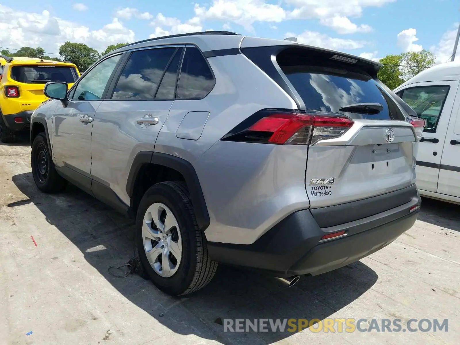 3 Photograph of a damaged car 2T3K1RFV2KW037899 TOYOTA RAV4 2019