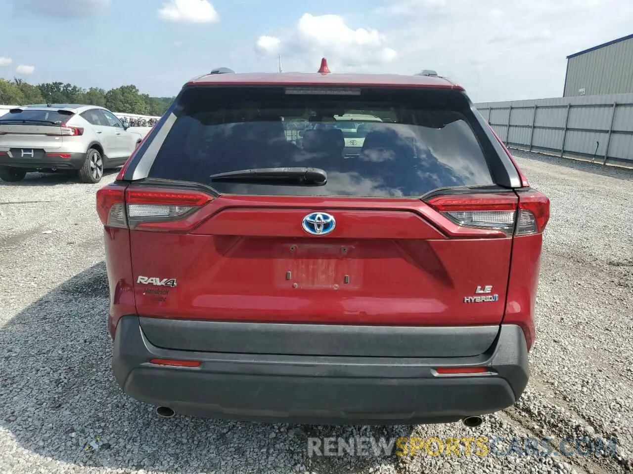 6 Photograph of a damaged car 2T3LWRFV9KW007465 TOYOTA RAV4 2019