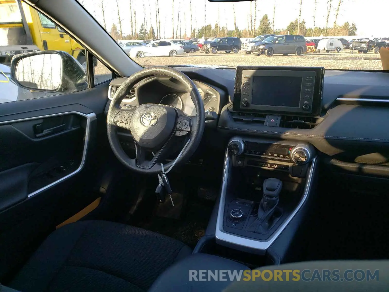9 Photograph of a damaged car 2T3MWRFV1KW019193 TOYOTA RAV4 2019