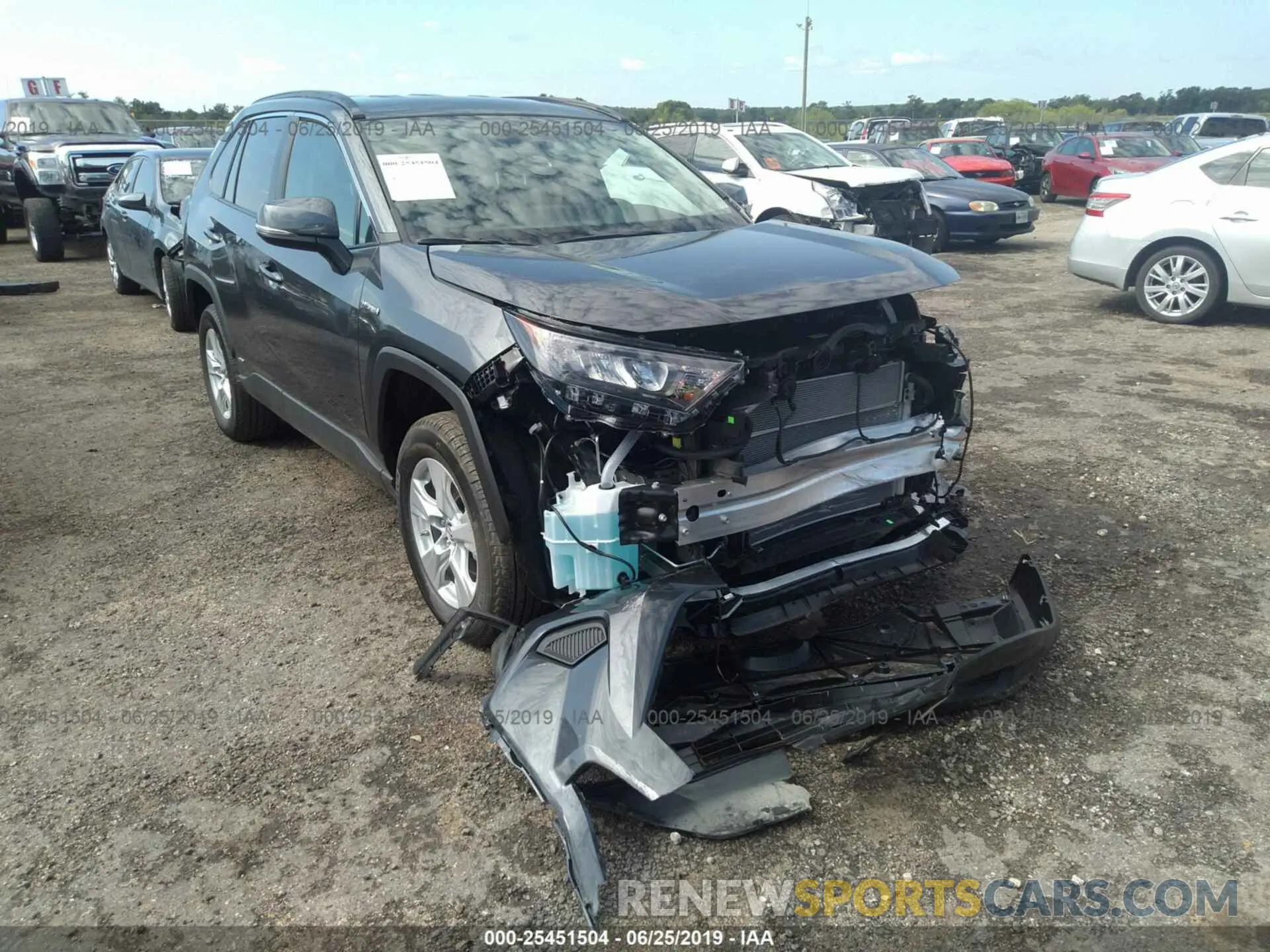 1 Photograph of a damaged car 2T3MWRFV3KW005814 TOYOTA RAV4 2019