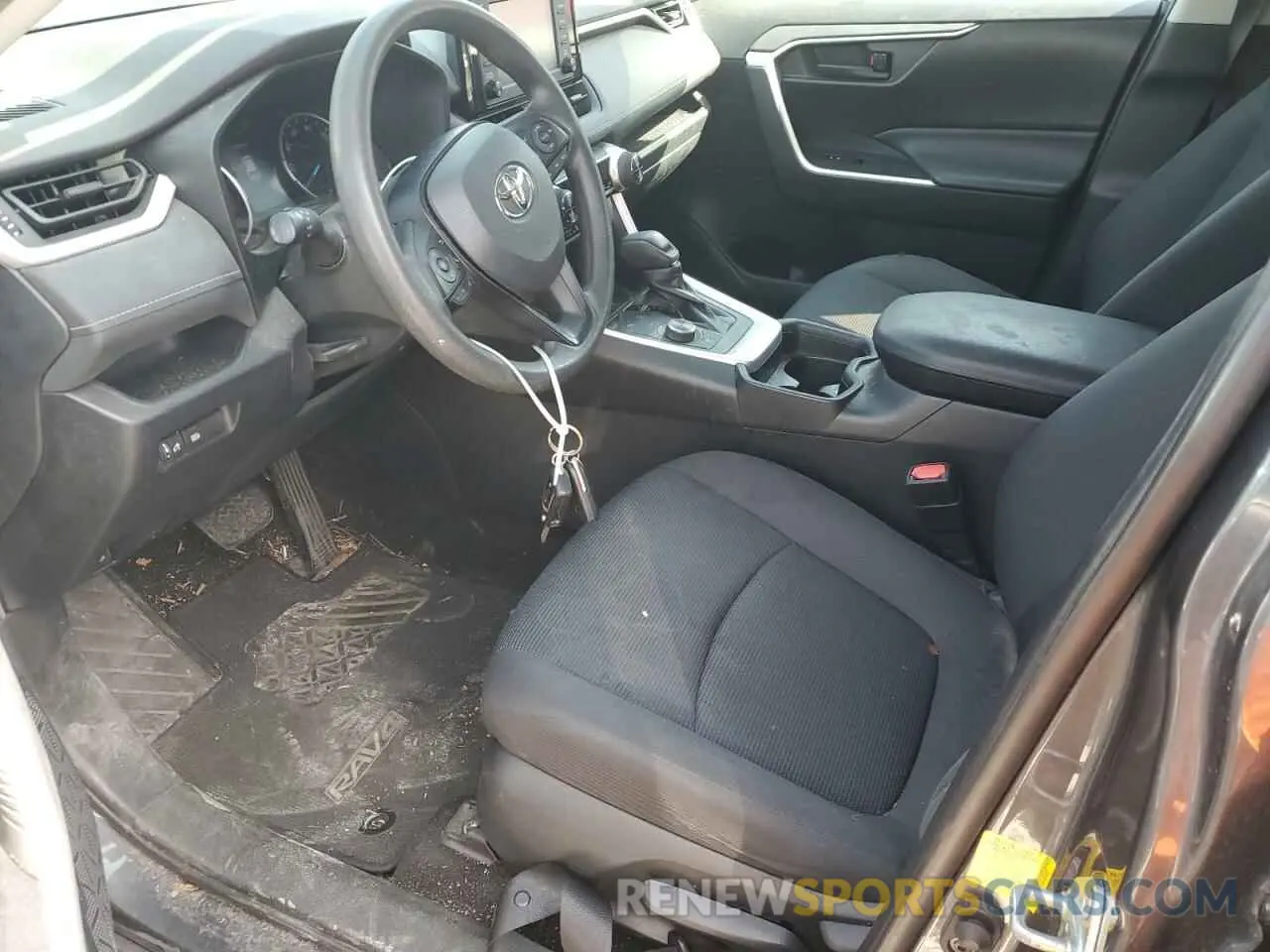 7 Photograph of a damaged car 2T3MWRFV6KW033672 TOYOTA RAV4 2019