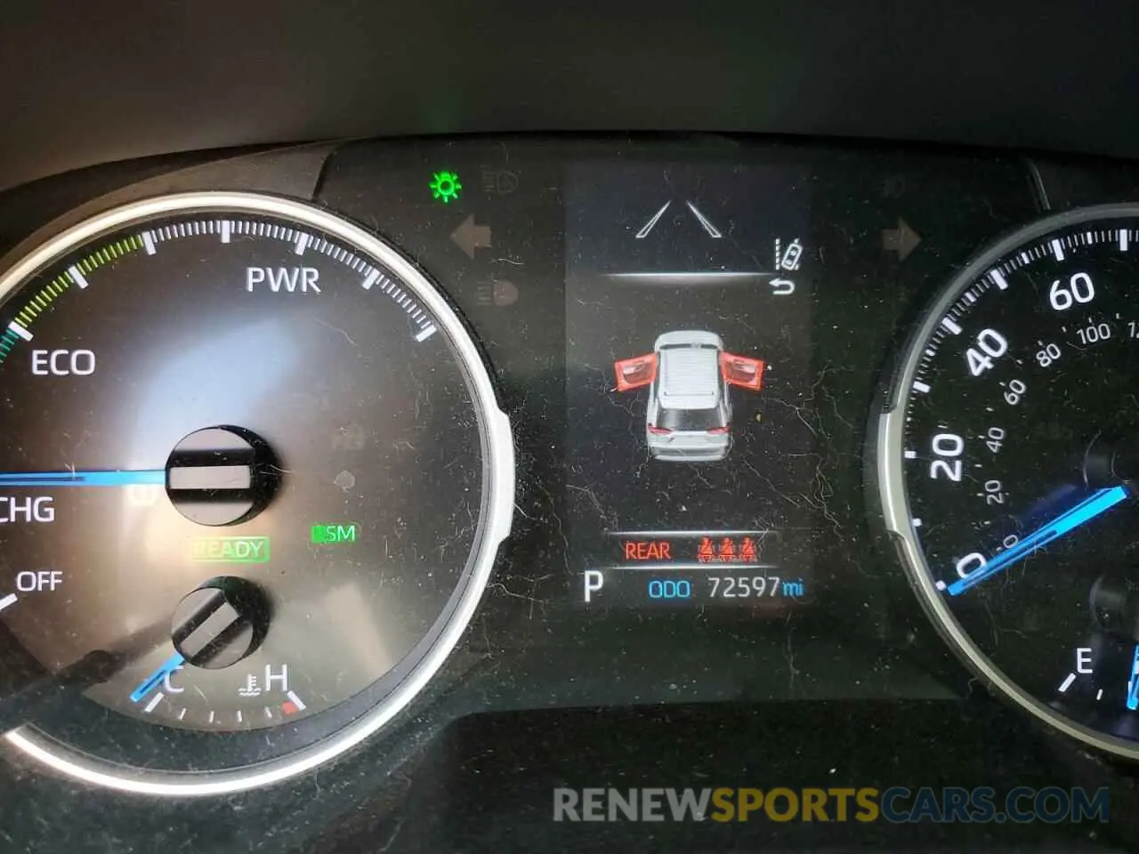 9 Photograph of a damaged car 2T3MWRFV7KW026312 TOYOTA RAV4 2019
