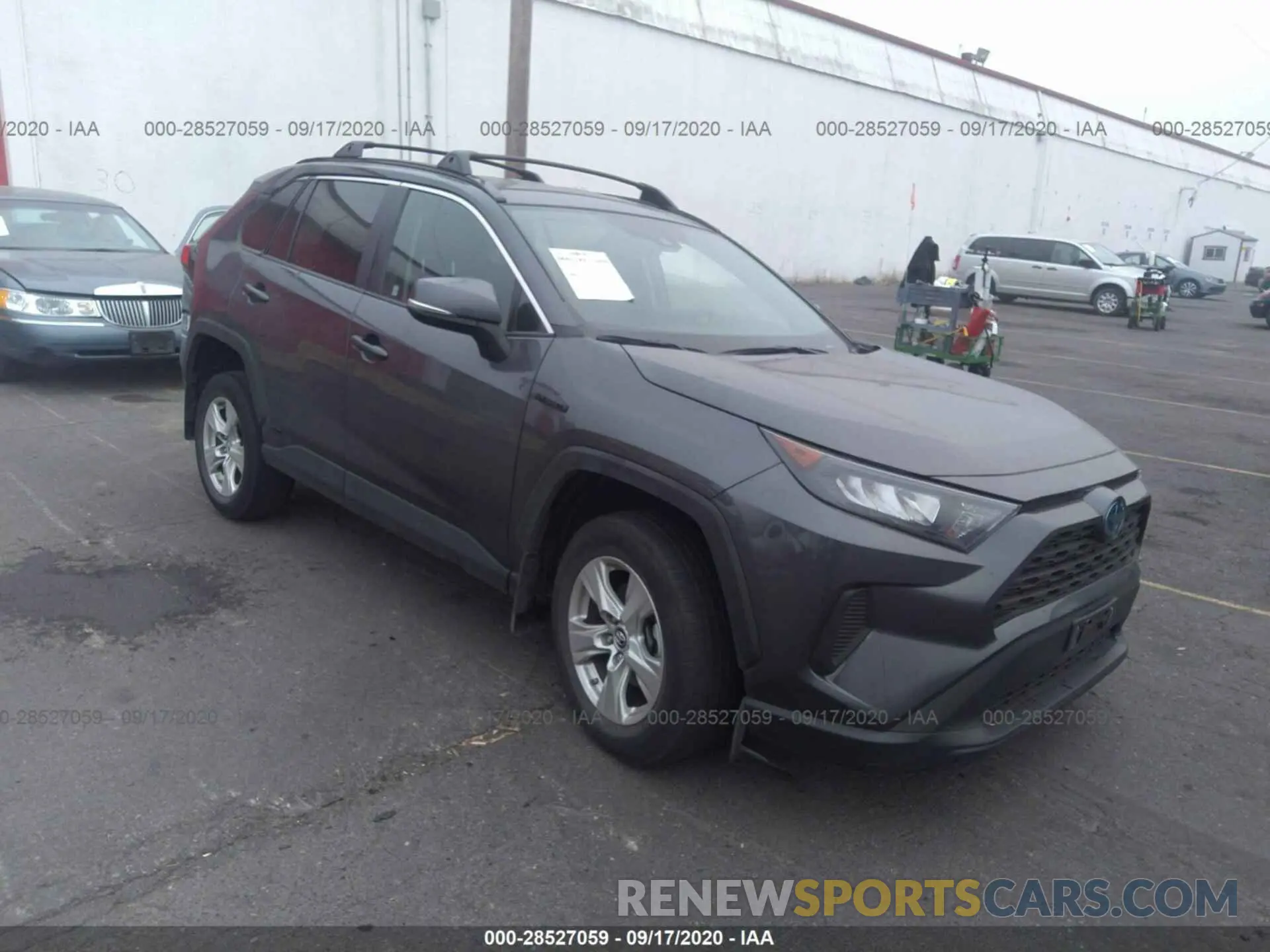 1 Photograph of a damaged car 2T3MWRFV7KW043403 TOYOTA RAV4 2019