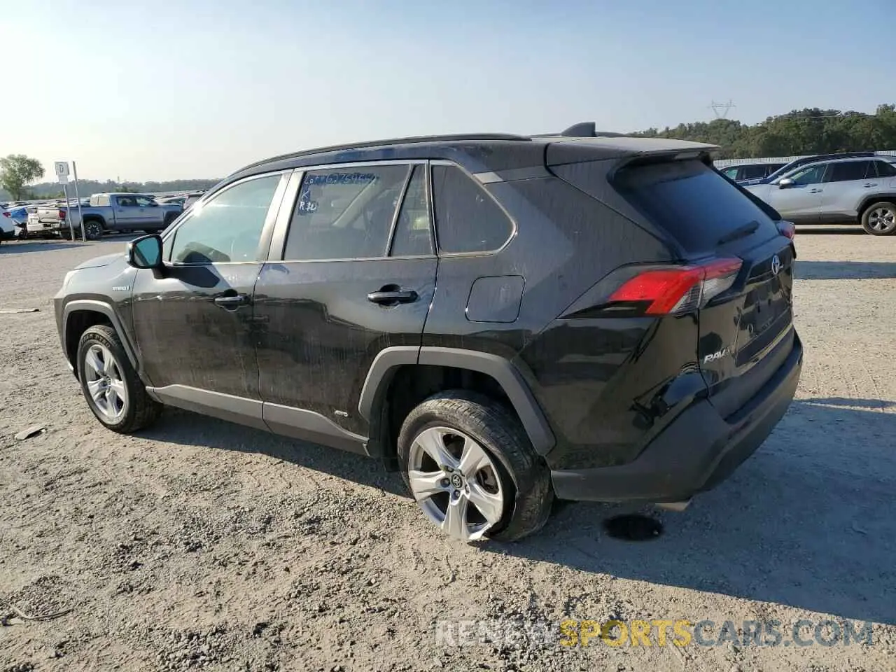 2 Photograph of a damaged car 2T3MWRFV8KW041532 TOYOTA RAV4 2019