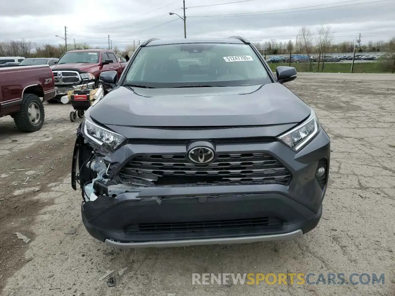 5 Photograph of a damaged car 2T3N1RFV0KW079372 TOYOTA RAV4 2019