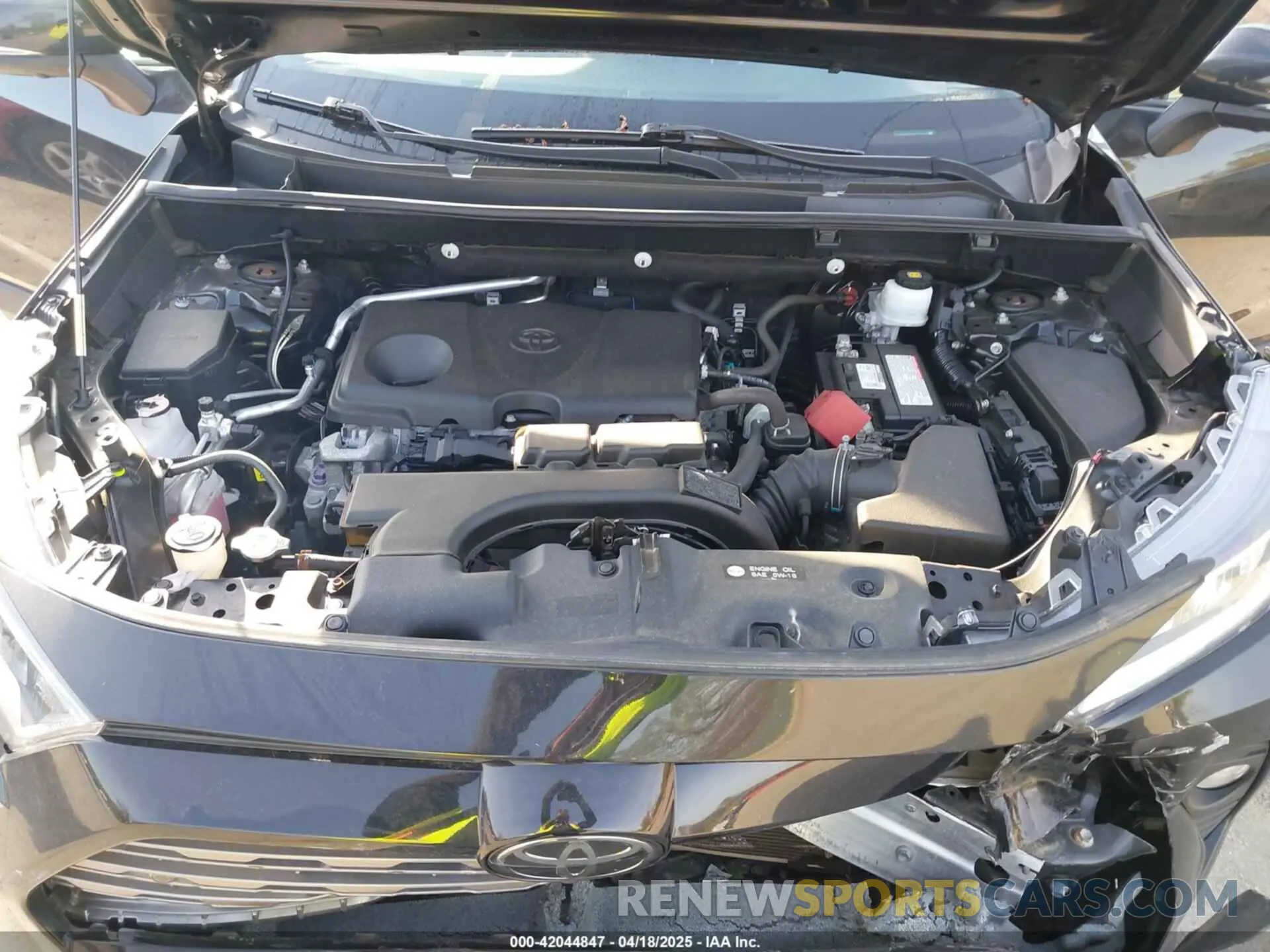 10 Фотография поврежденного автомобиля 2T3N1RFV2KC039246 TOYOTA RAV4 2019
