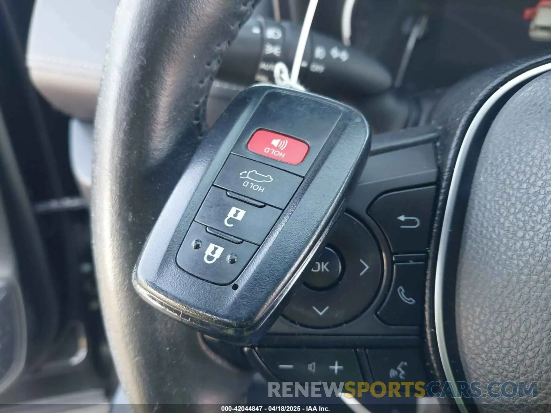 11 Фотография поврежденного автомобиля 2T3N1RFV2KC039246 TOYOTA RAV4 2019