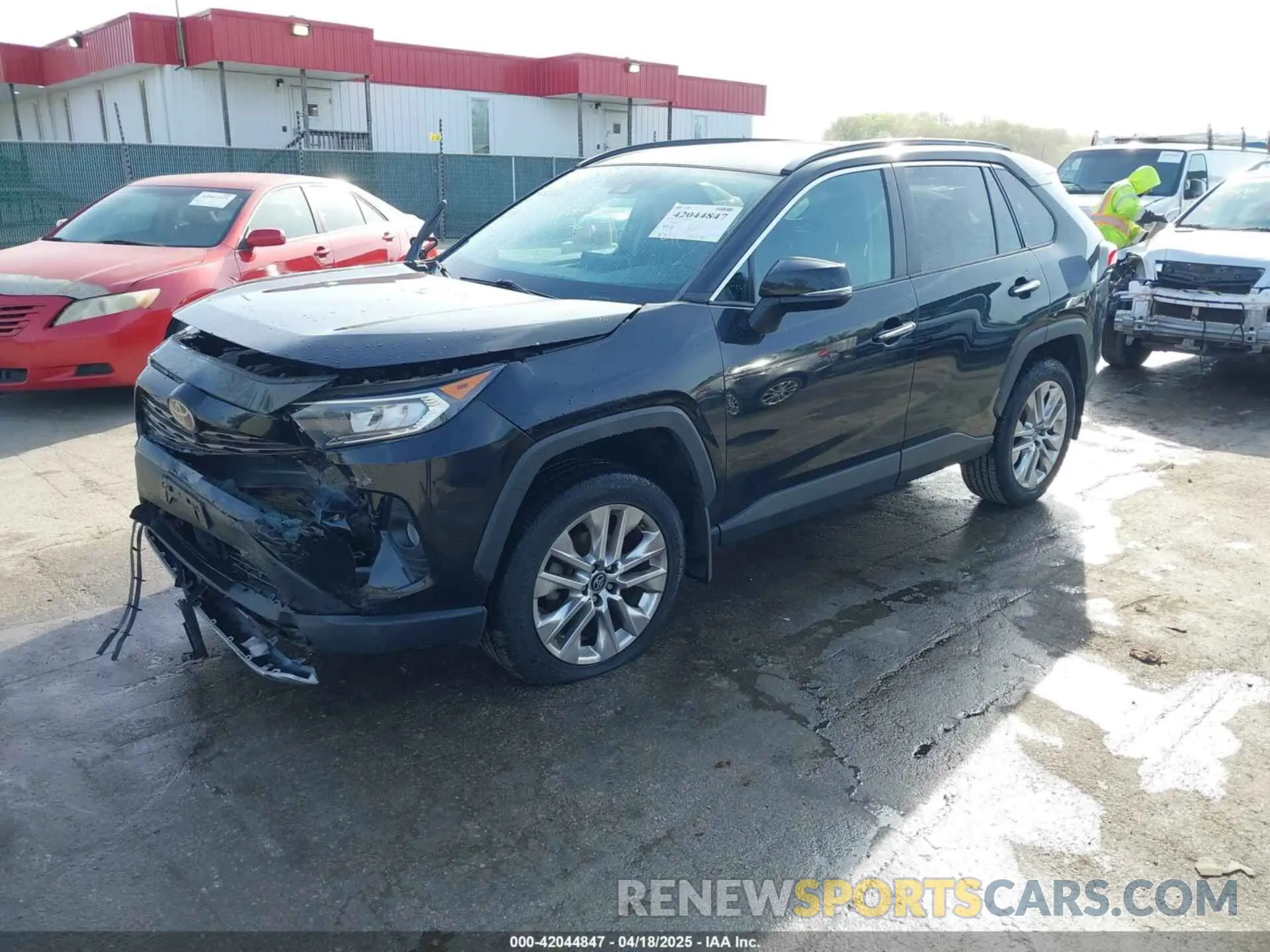 2 Фотография поврежденного автомобиля 2T3N1RFV2KC039246 TOYOTA RAV4 2019