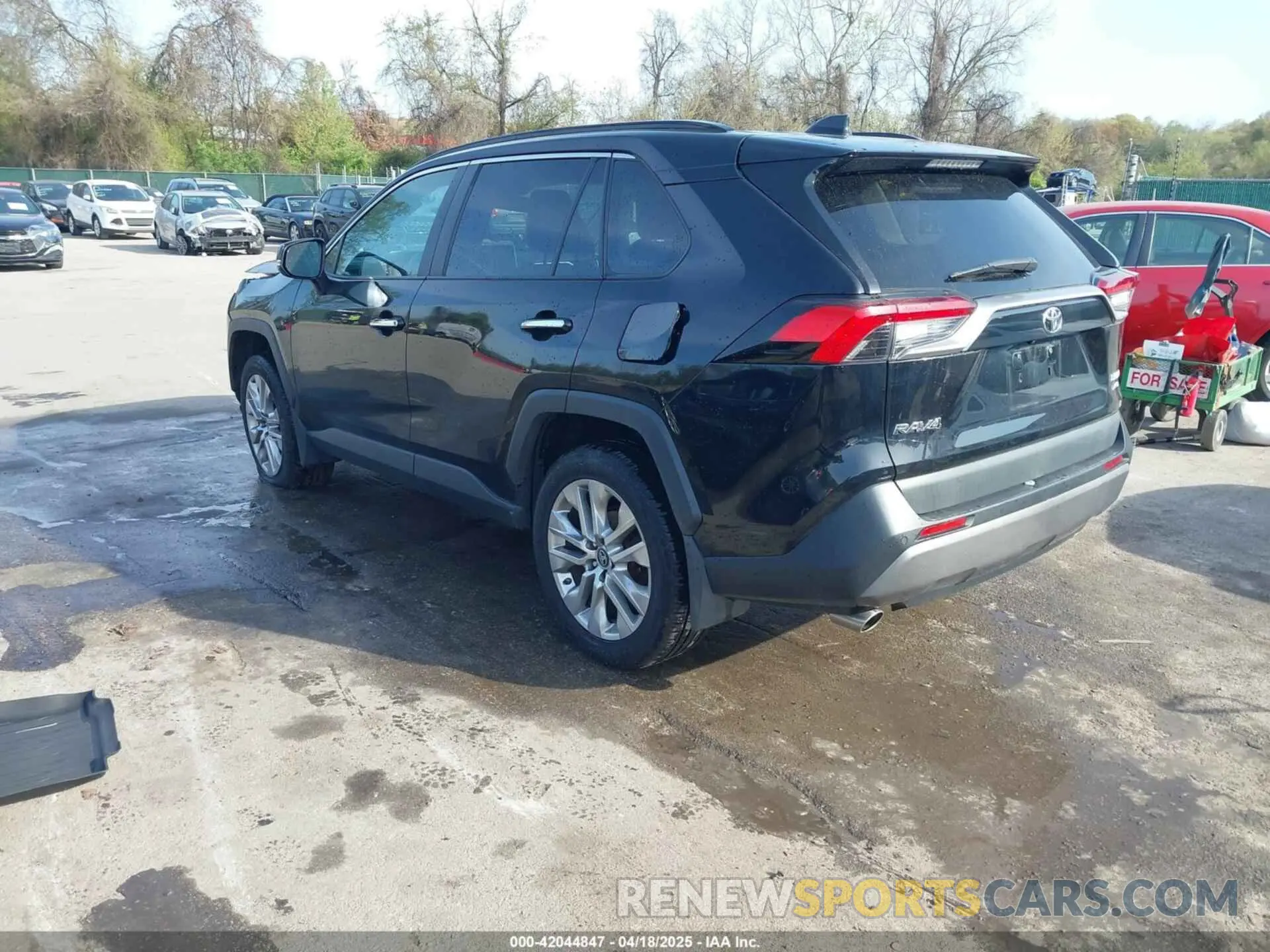 3 Фотография поврежденного автомобиля 2T3N1RFV2KC039246 TOYOTA RAV4 2019