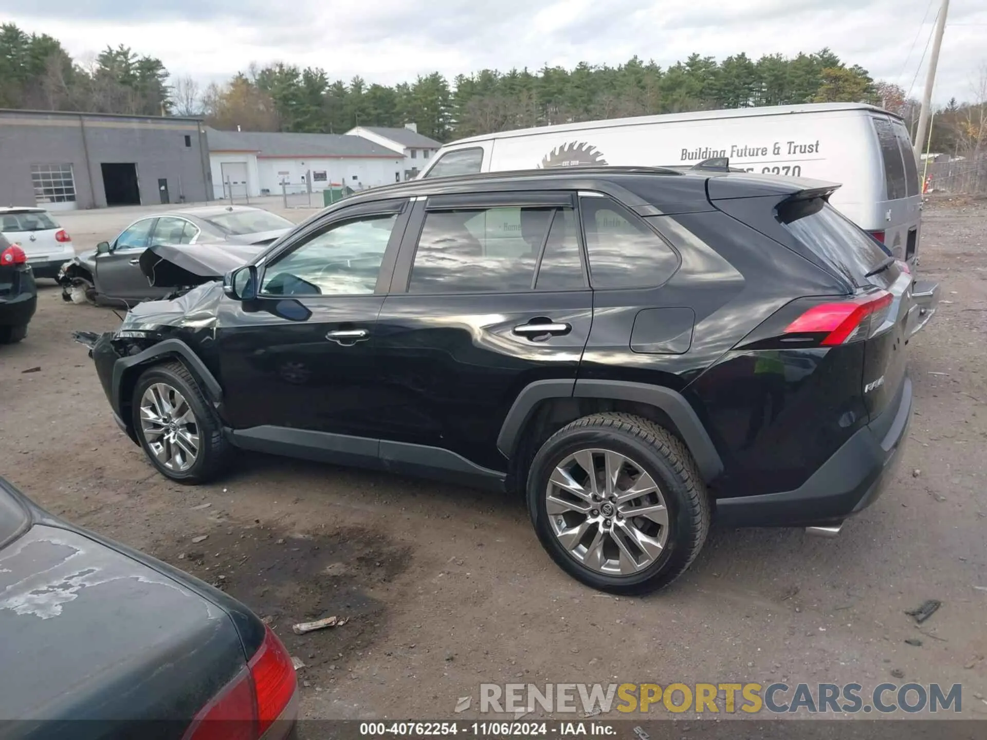 14 Photograph of a damaged car 2T3N1RFV2KW046373 TOYOTA RAV4 2019