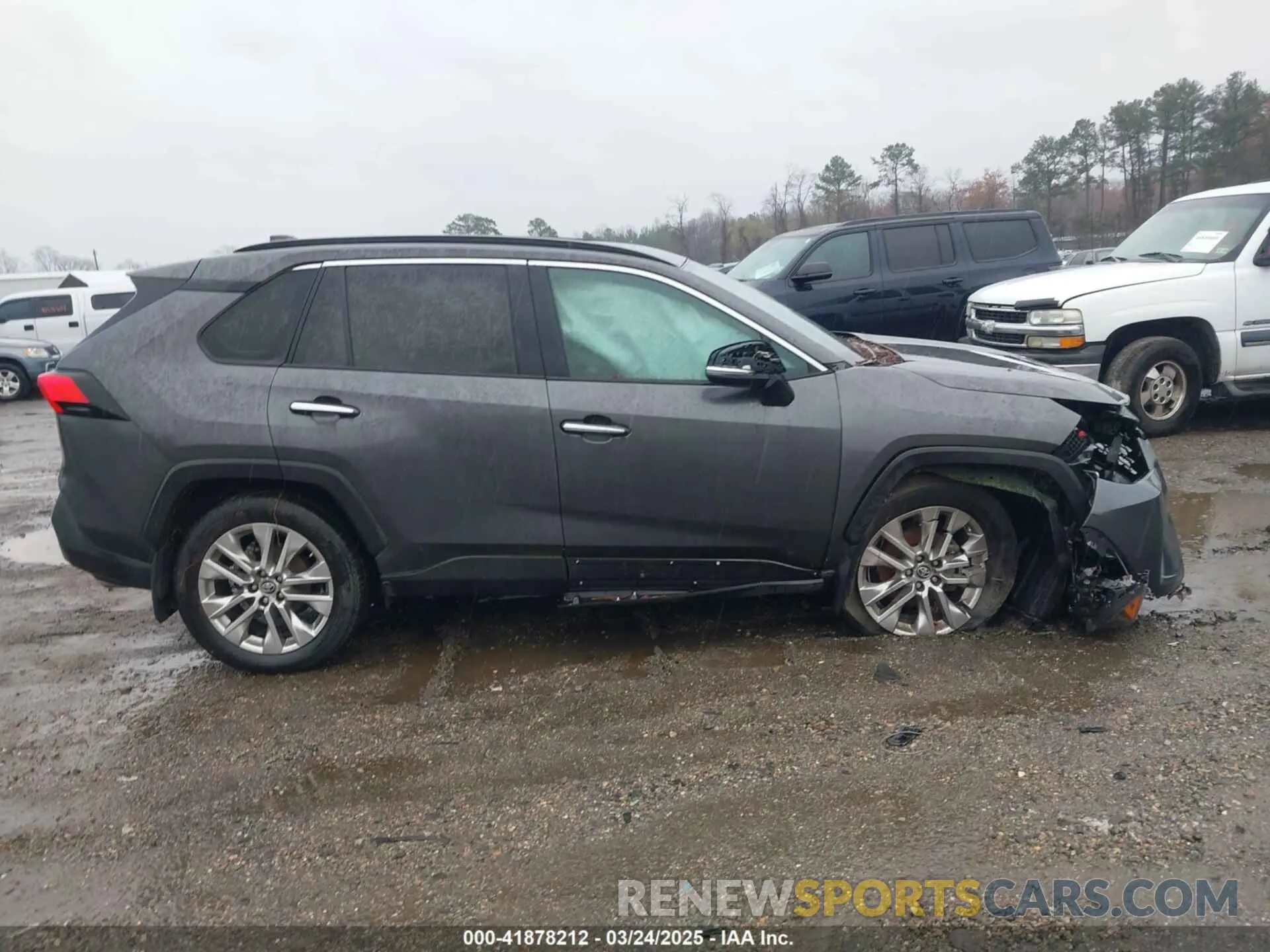 13 Photograph of a damaged car 2T3N1RFV4KC034761 TOYOTA RAV4 2019