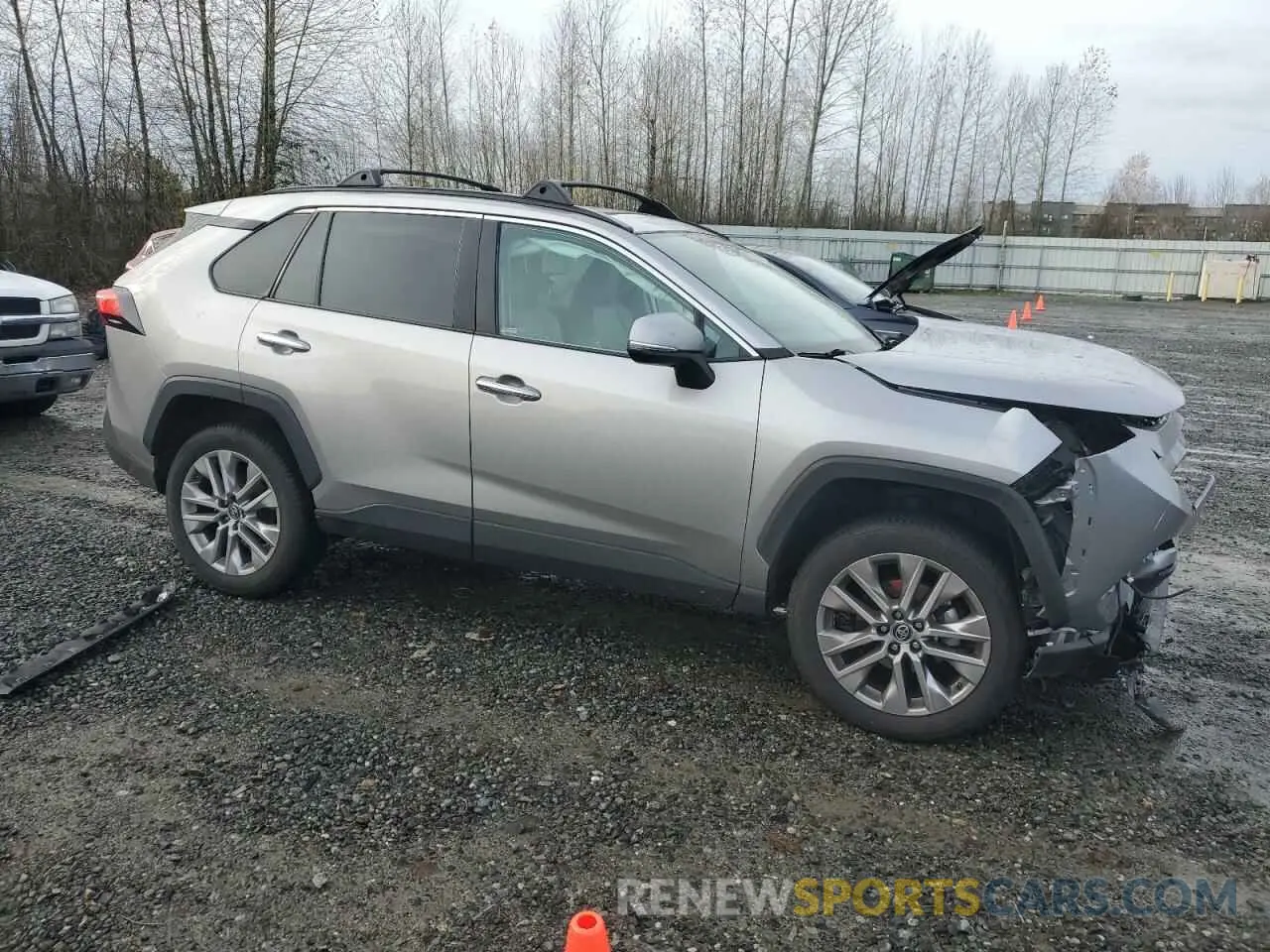 4 Фотография поврежденного автомобиля 2T3N1RFV6KC057202 TOYOTA RAV4 2019