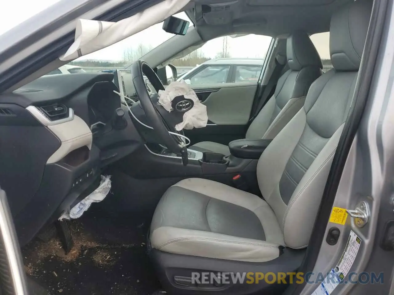 7 Фотография поврежденного автомобиля 2T3N1RFV6KC057202 TOYOTA RAV4 2019
