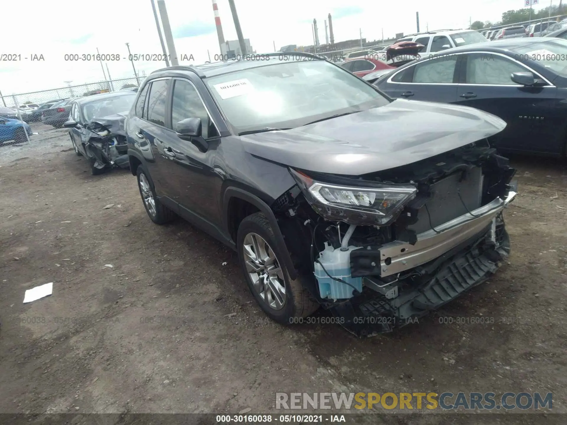 1 Photograph of a damaged car 2T3N1RFV7KW005530 TOYOTA RAV4 2019