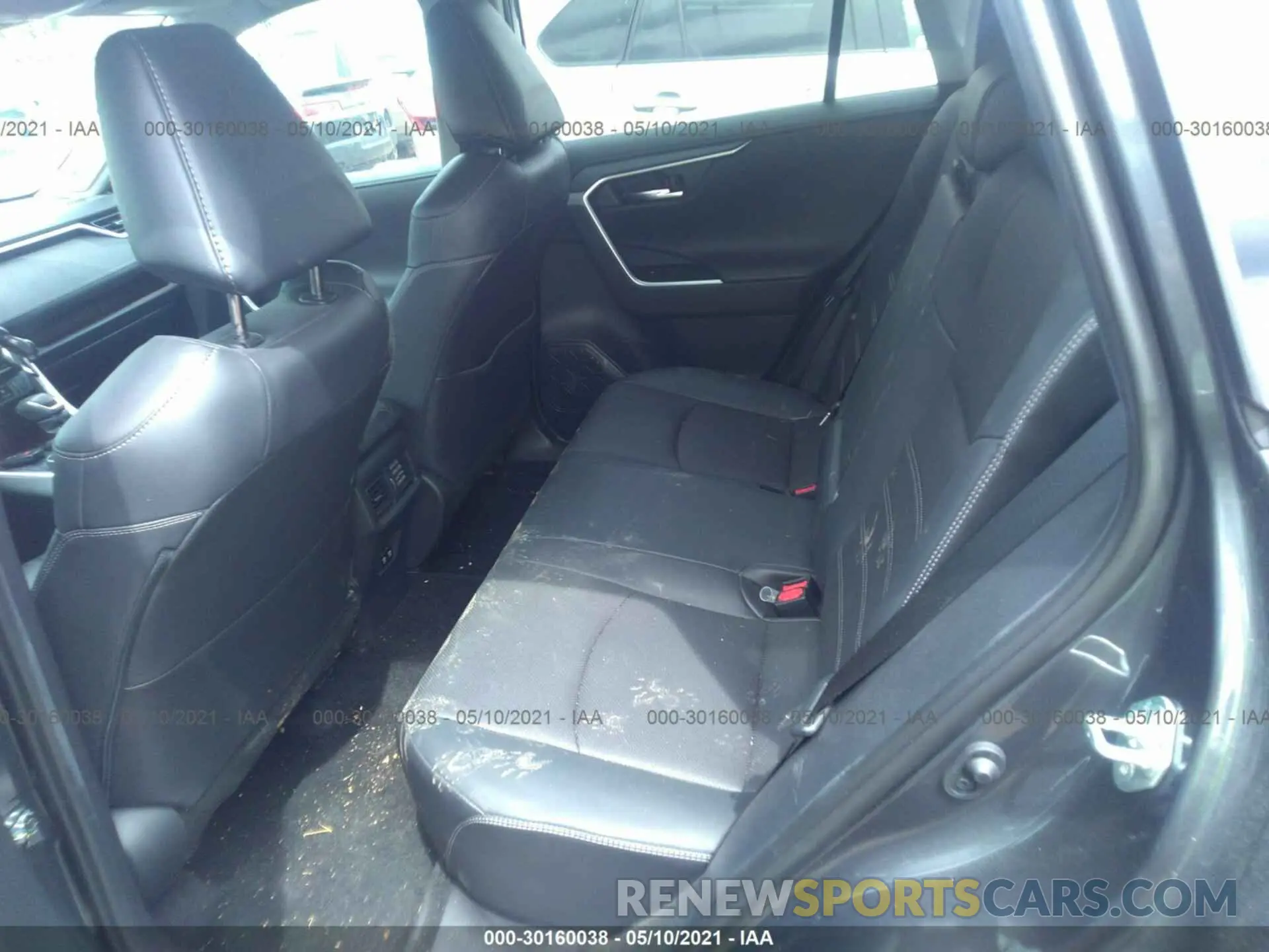 8 Photograph of a damaged car 2T3N1RFV7KW005530 TOYOTA RAV4 2019
