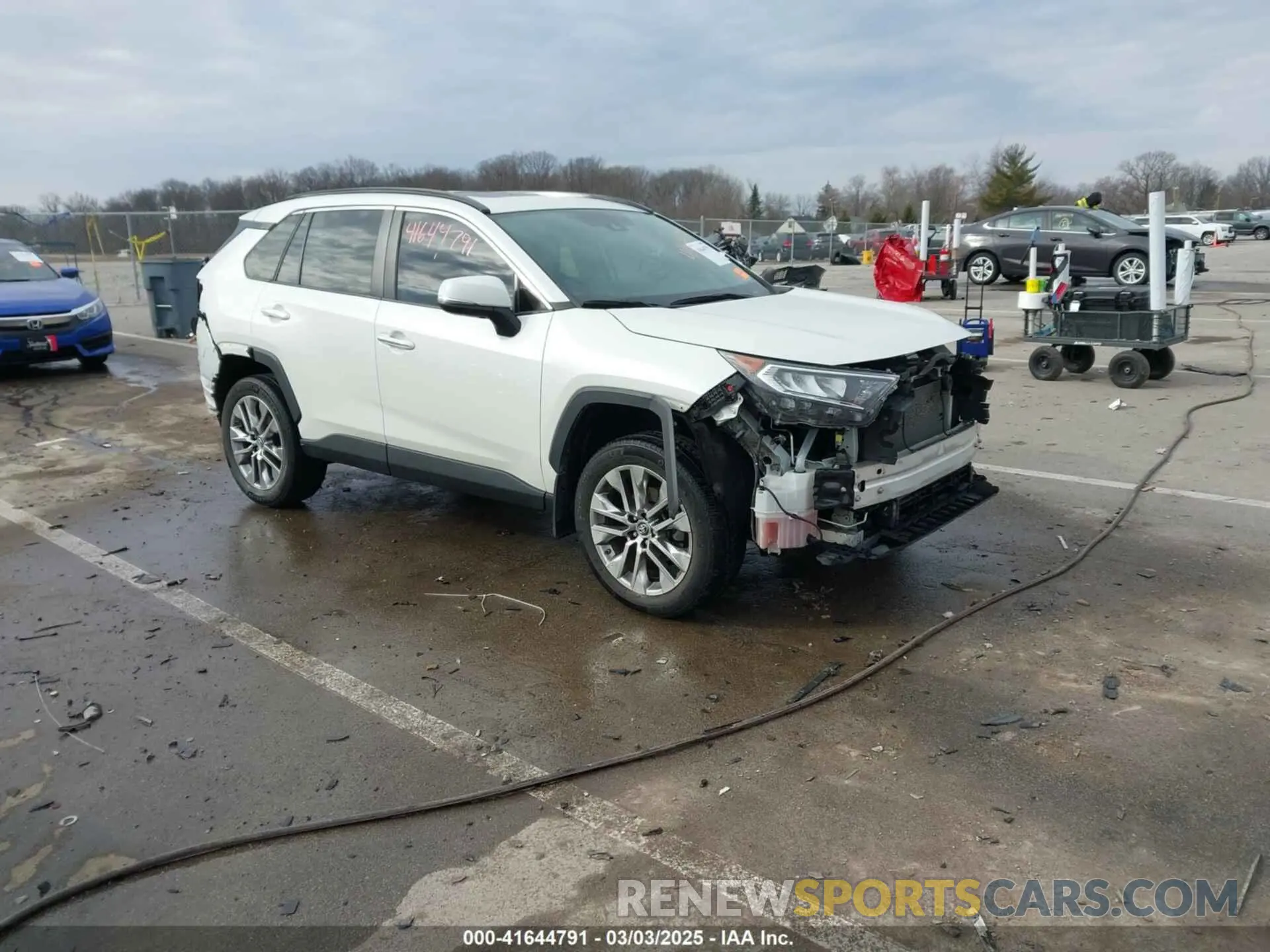1 Фотография поврежденного автомобиля 2T3N1RFVXKW071165 TOYOTA RAV4 2019