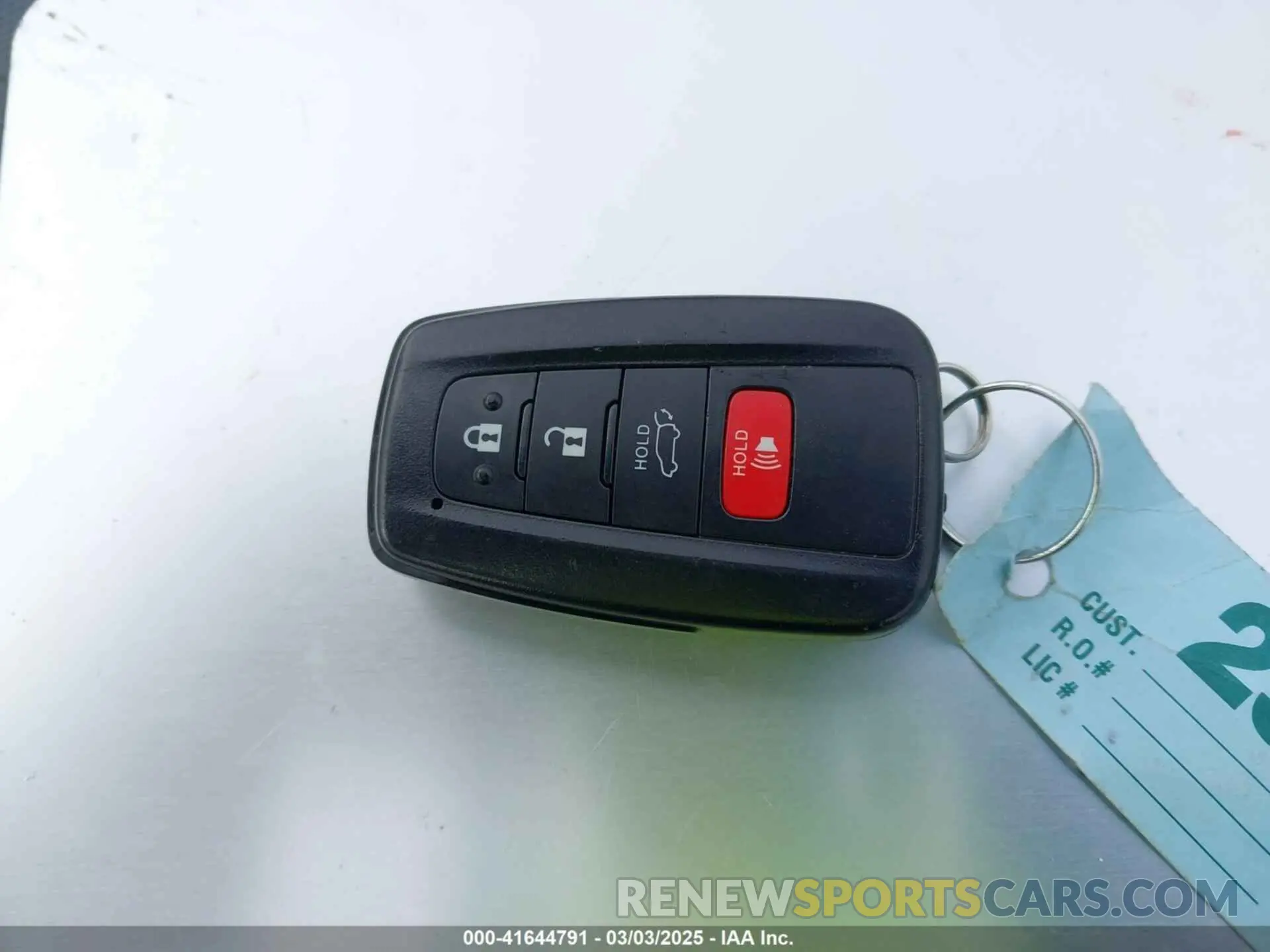 11 Фотография поврежденного автомобиля 2T3N1RFVXKW071165 TOYOTA RAV4 2019