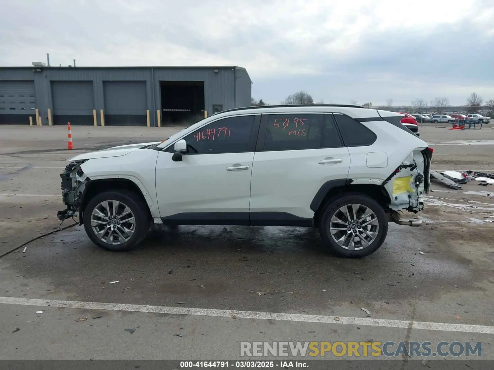15 Фотография поврежденного автомобиля 2T3N1RFVXKW071165 TOYOTA RAV4 2019