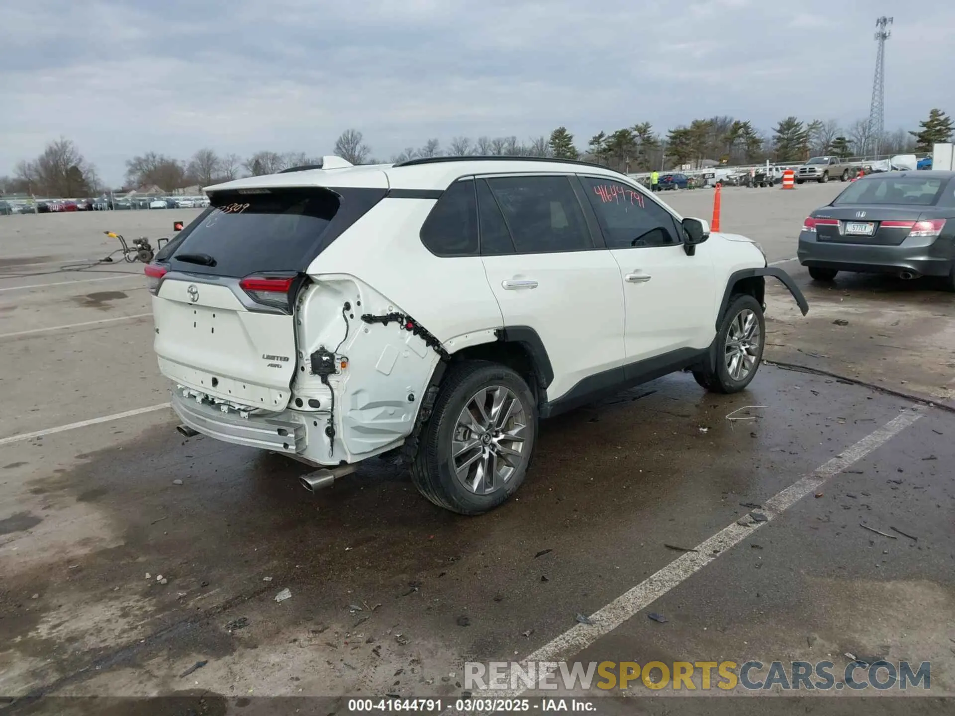 4 Фотография поврежденного автомобиля 2T3N1RFVXKW071165 TOYOTA RAV4 2019