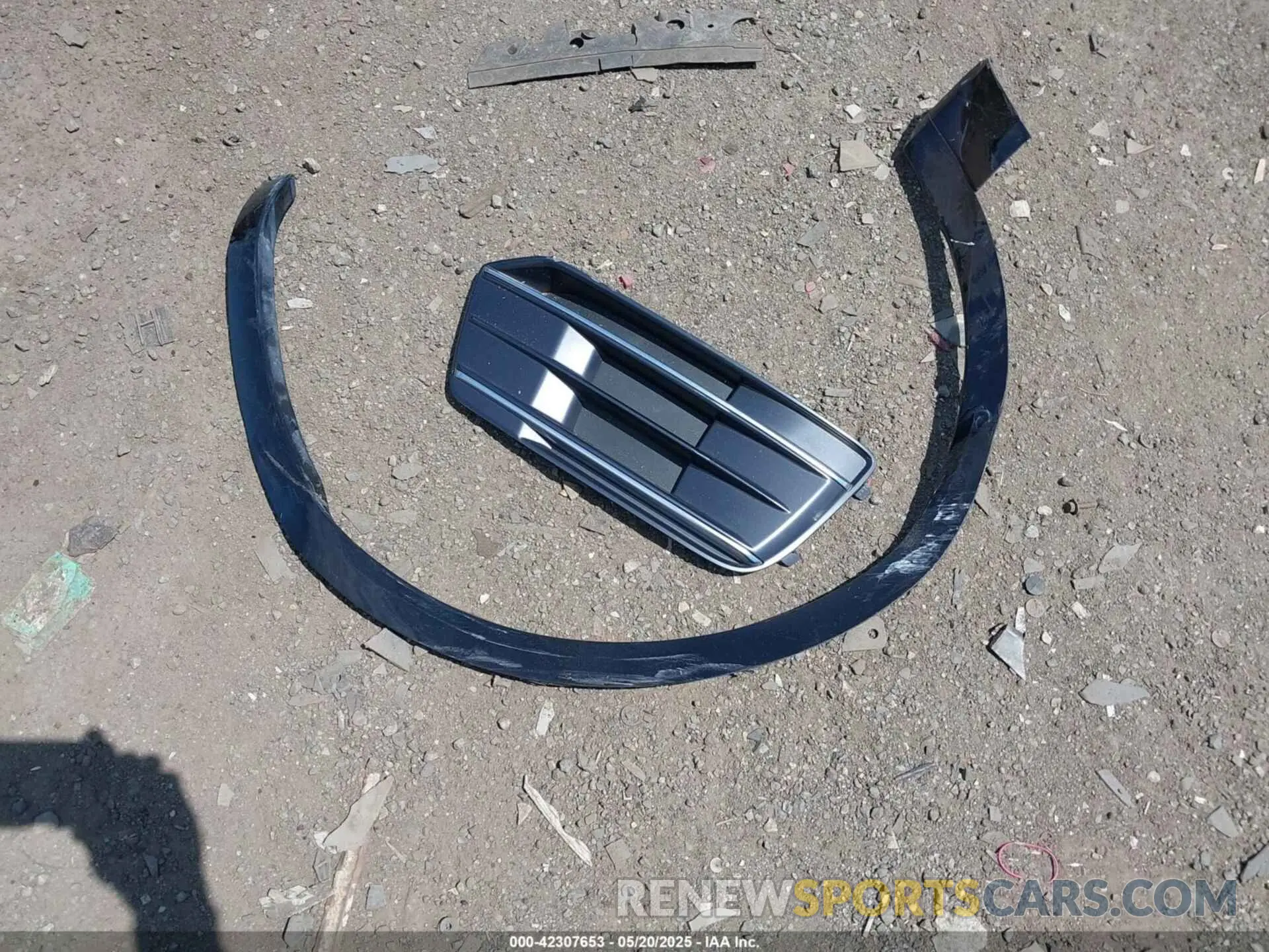 12 Photograph of a damaged car 2T3P1RFV0KC007727 TOYOTA RAV4 2019