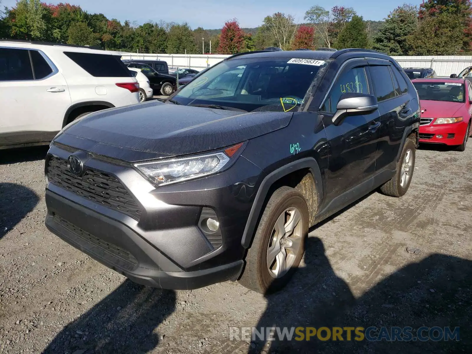 2 Фотография поврежденного автомобиля 2T3P1RFV0KC013088 TOYOTA RAV4 2019