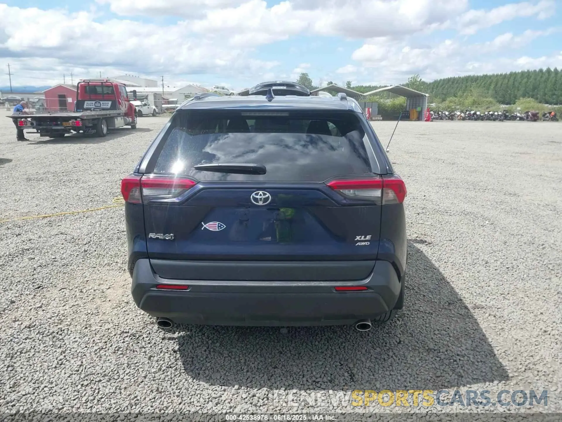 16 Фотография поврежденного автомобиля 2T3P1RFV0KC021630 TOYOTA RAV4 2019