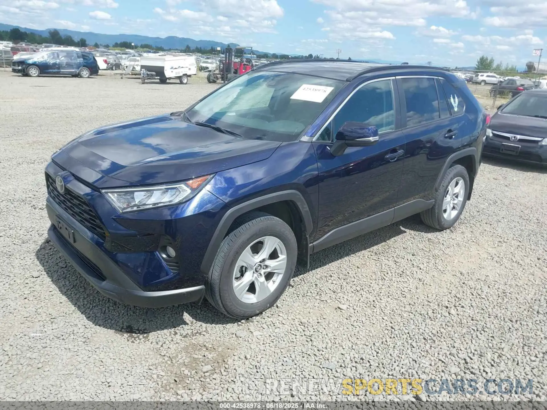 2 Фотография поврежденного автомобиля 2T3P1RFV0KC021630 TOYOTA RAV4 2019