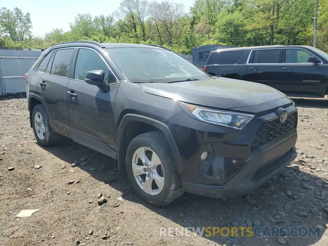 4 Photograph of a damaged car 2T3P1RFV0KW045148 TOYOTA RAV4 2019