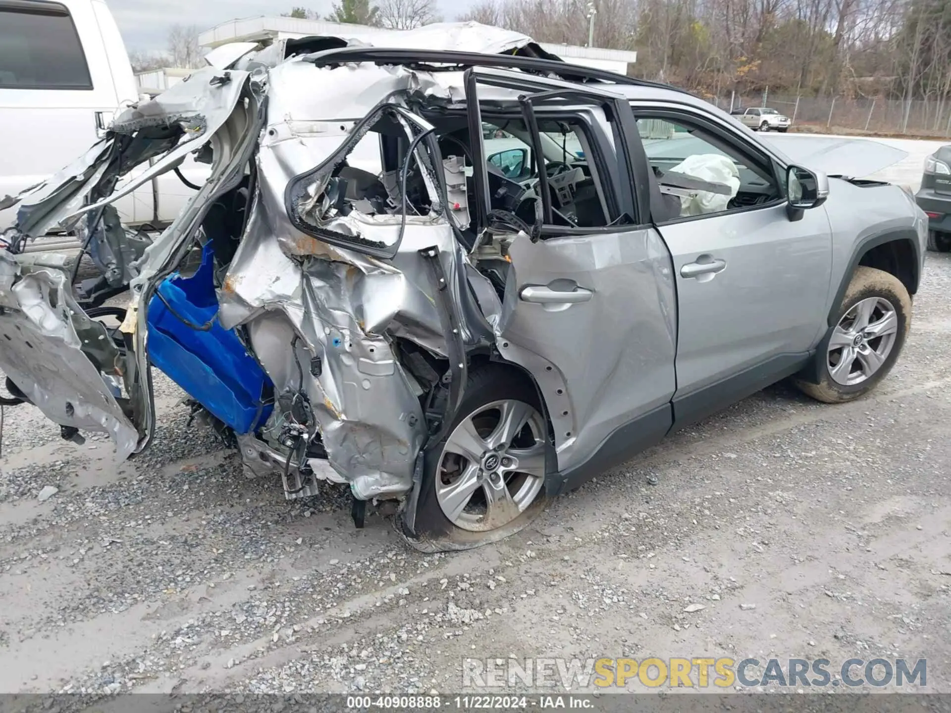 4 Фотография поврежденного автомобиля 2T3P1RFV0KW060670 TOYOTA RAV4 2019