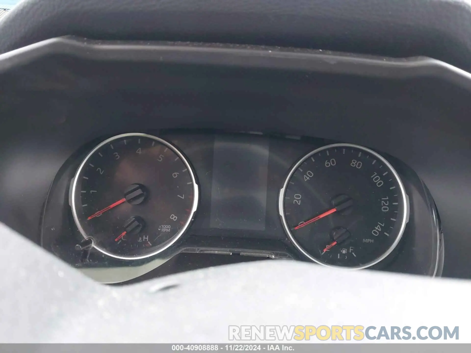 7 Фотография поврежденного автомобиля 2T3P1RFV0KW060670 TOYOTA RAV4 2019