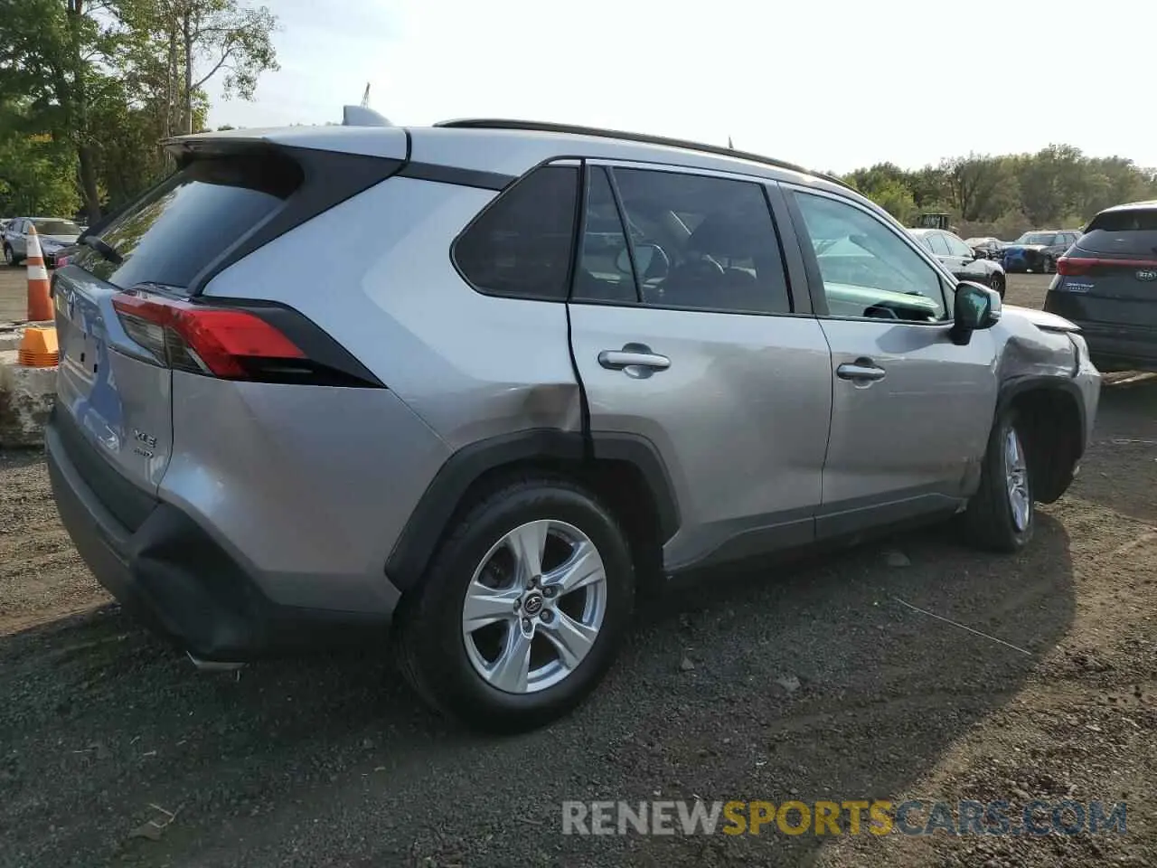 3 Photograph of a damaged car 2T3P1RFV2KC003601 TOYOTA RAV4 2019