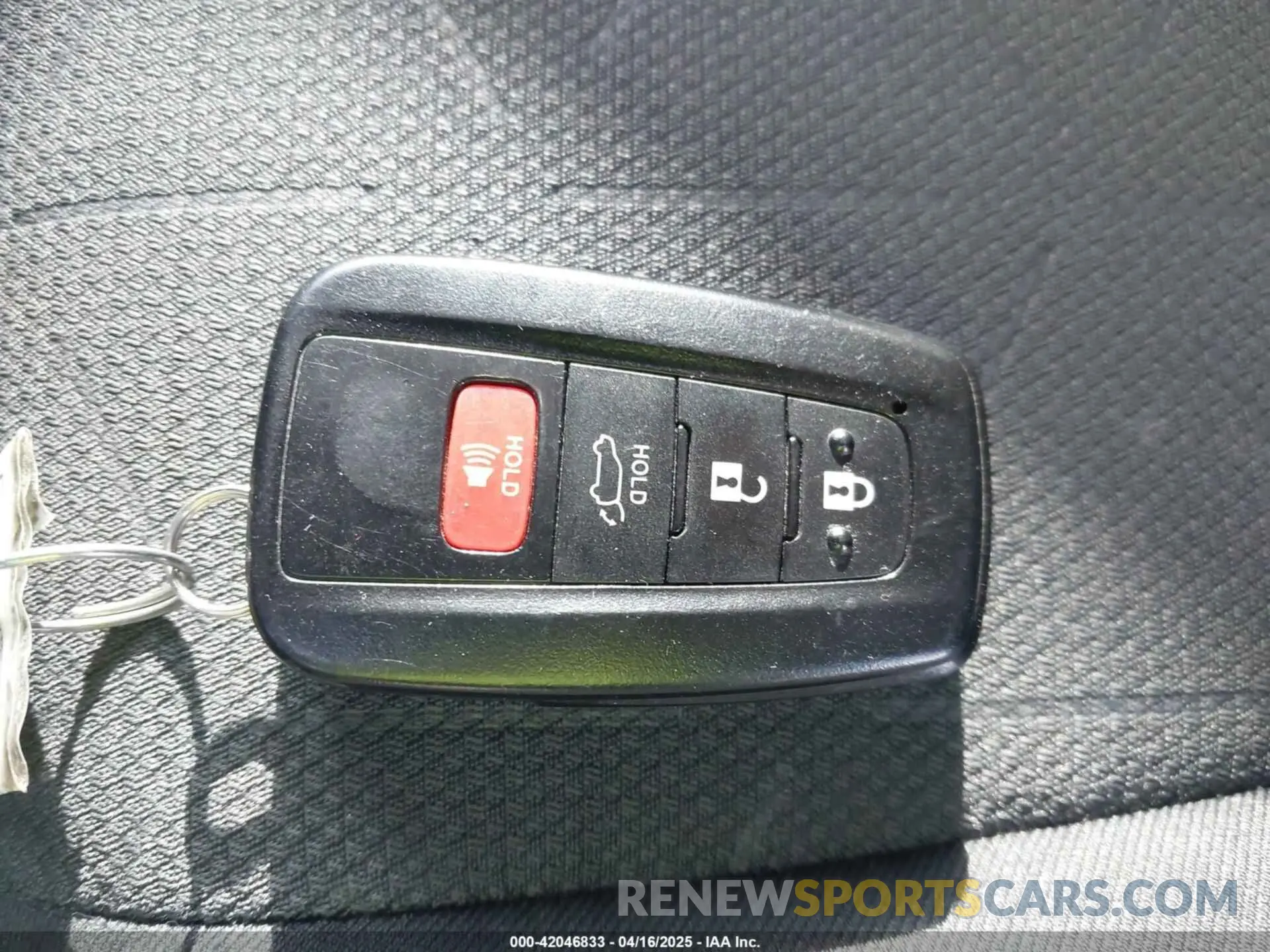 11 Photograph of a damaged car 2T3P1RFV2KW074876 TOYOTA RAV4 2019