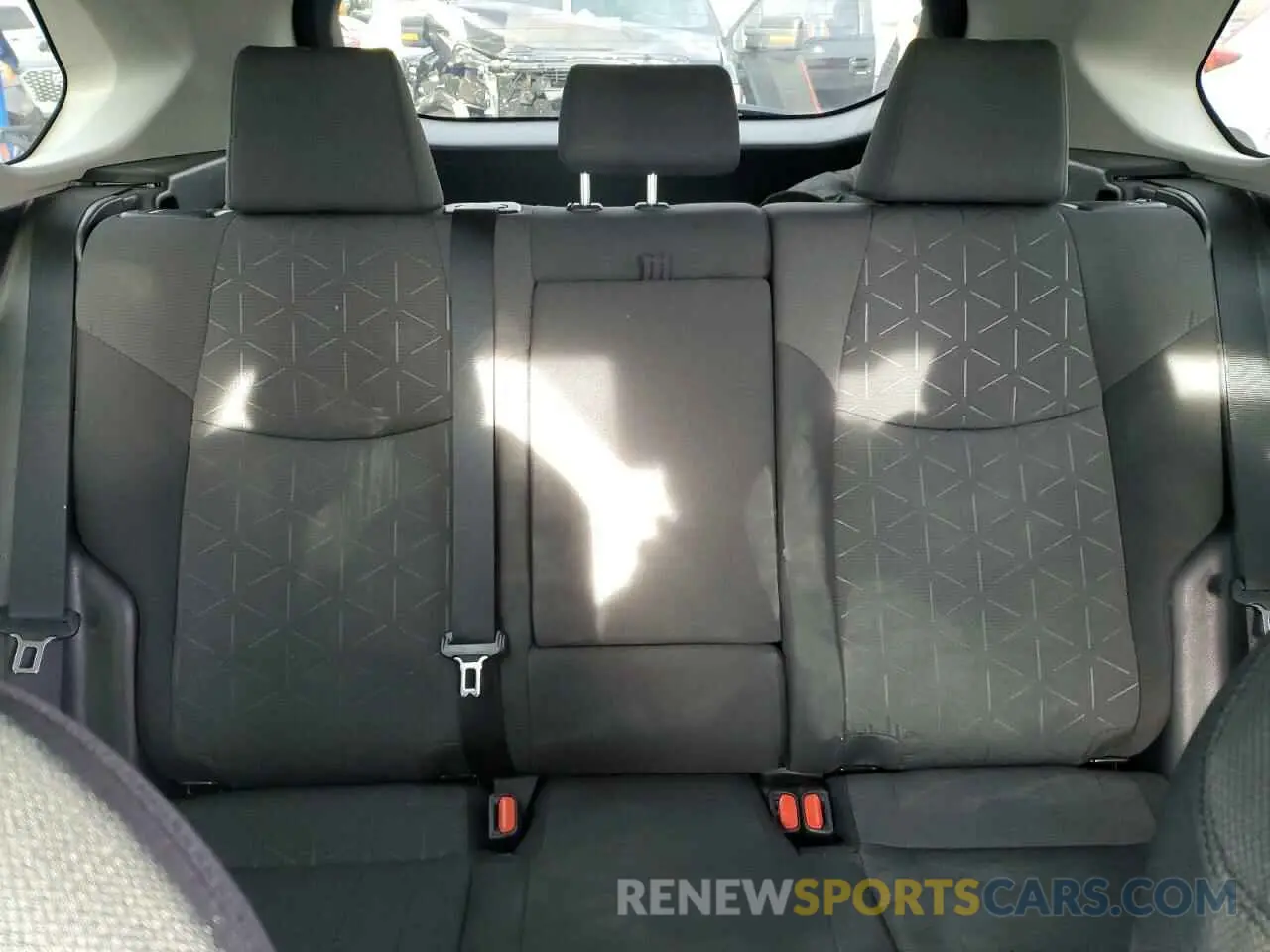 10 Фотография поврежденного автомобиля 2T3P1RFV2KW075302 TOYOTA RAV4 2019