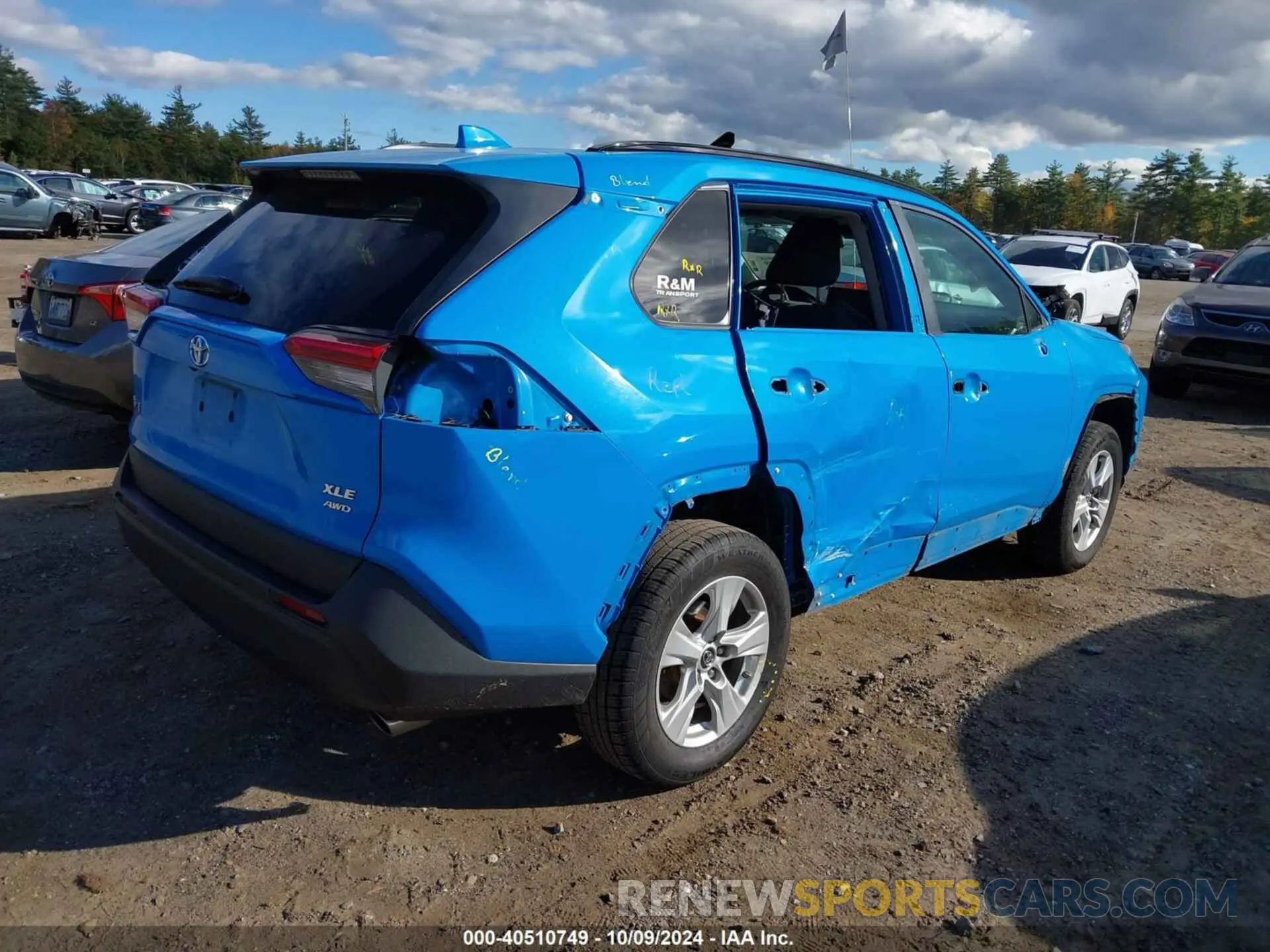4 Photograph of a damaged car 2T3P1RFV3KC007298 TOYOTA RAV4 2019