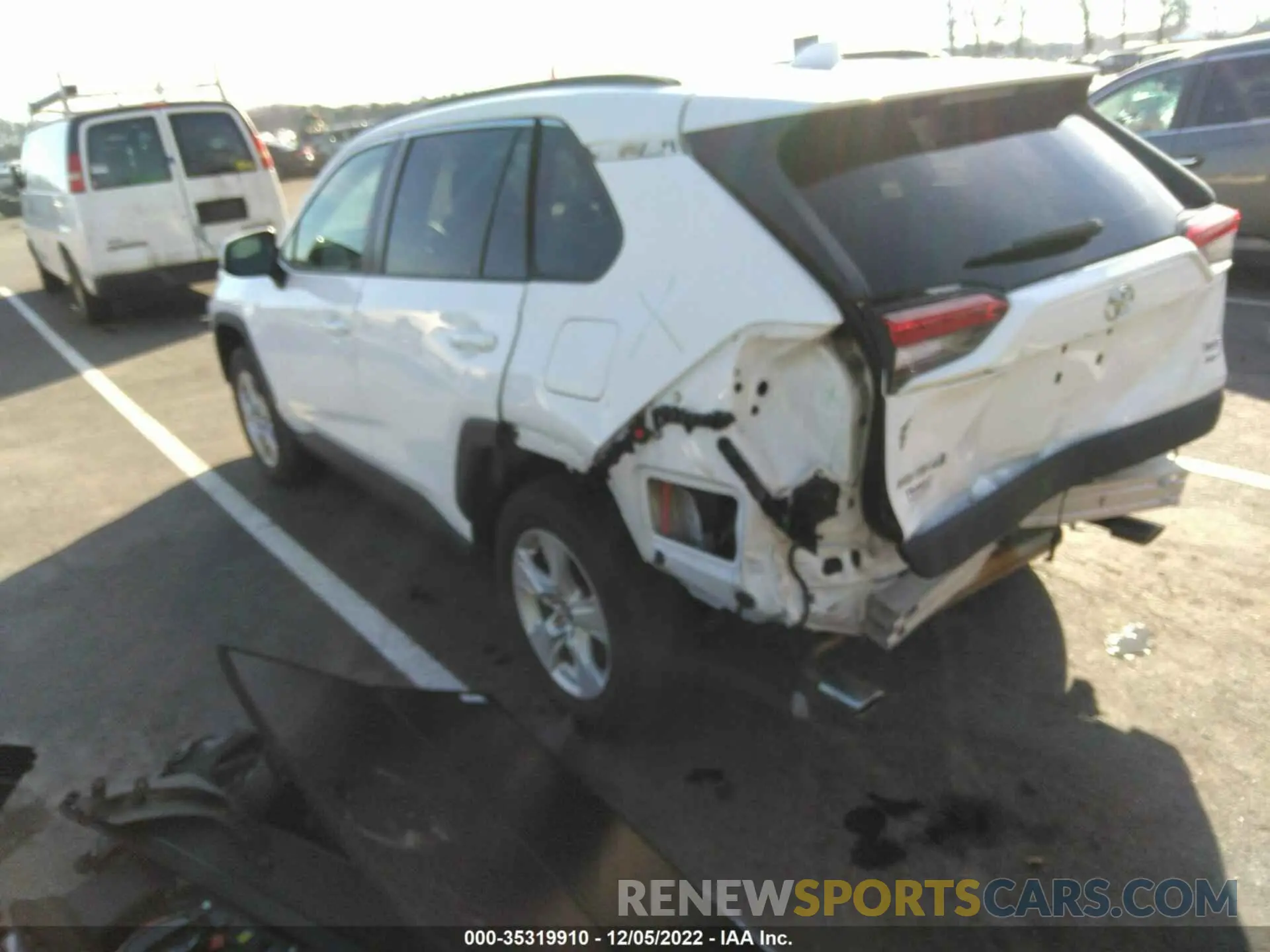 3 Фотография поврежденного автомобиля 2T3P1RFV3KW014010 TOYOTA RAV4 2019