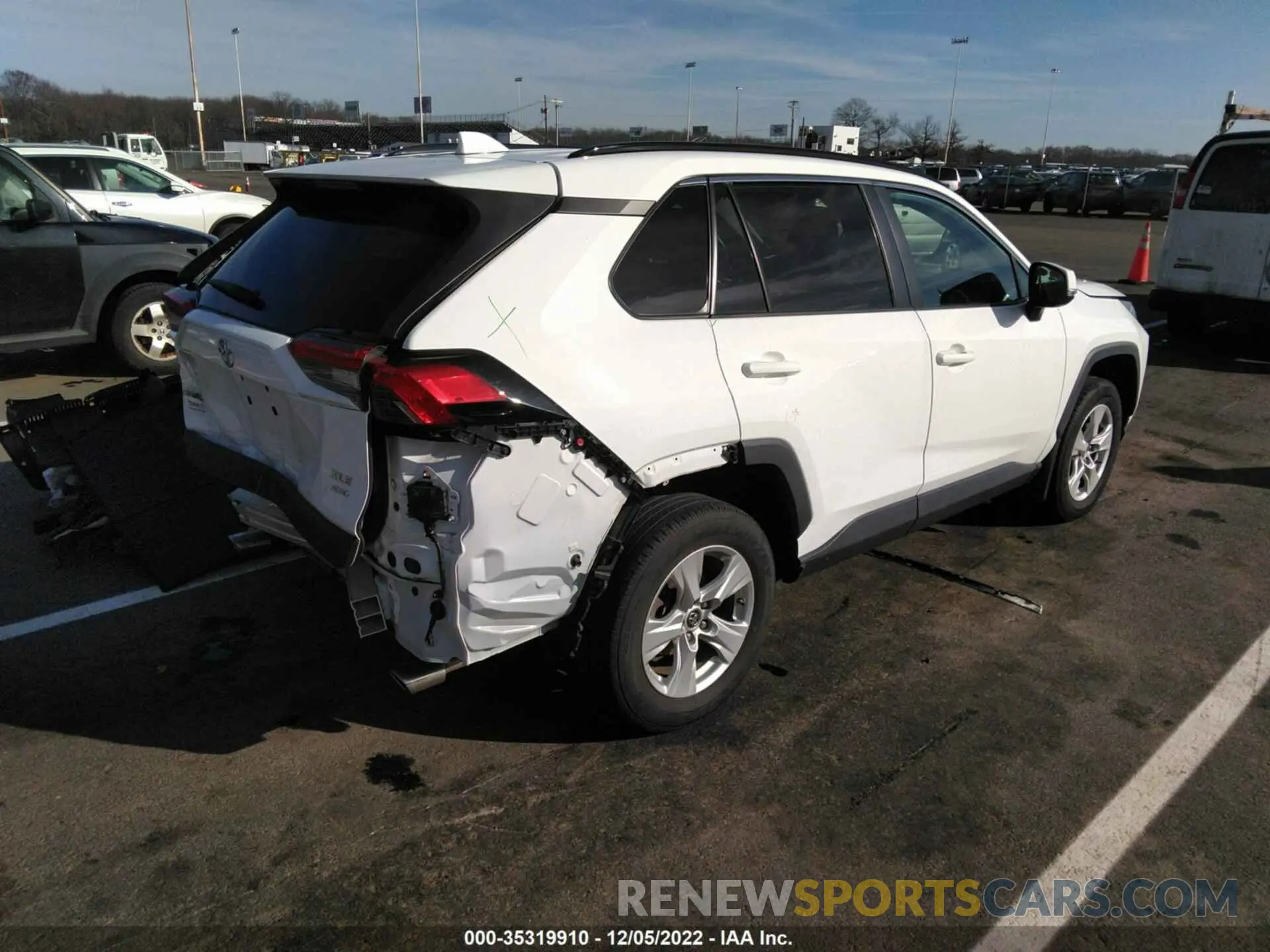 4 Фотография поврежденного автомобиля 2T3P1RFV3KW014010 TOYOTA RAV4 2019