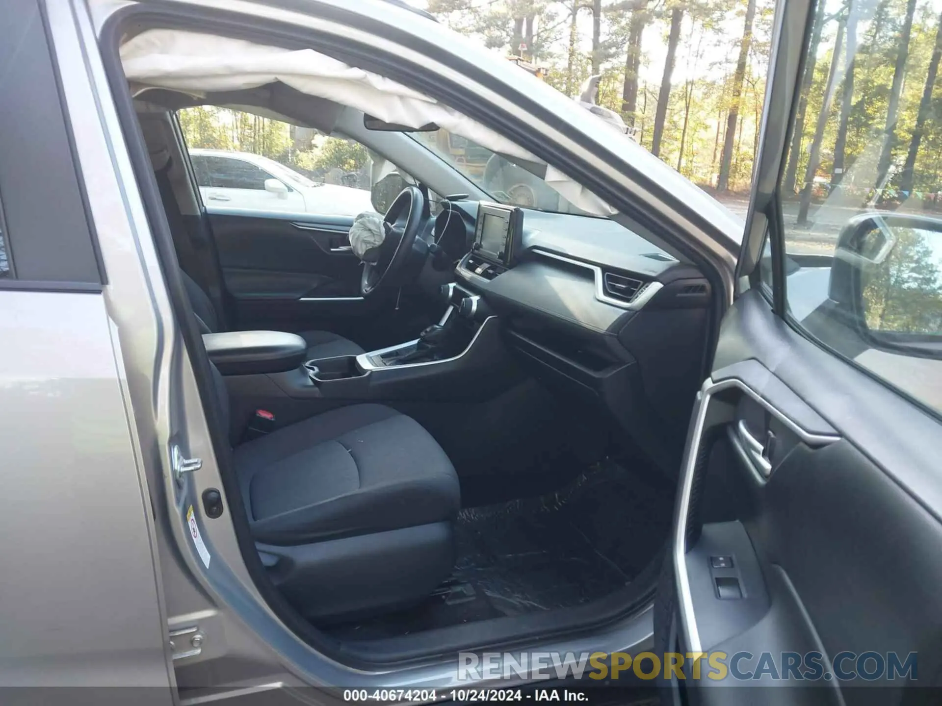 5 Фотография поврежденного автомобиля 2T3P1RFV3KW029459 TOYOTA RAV4 2019