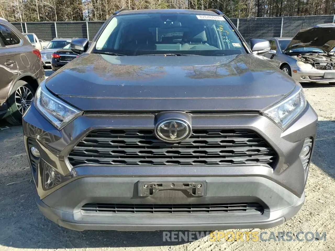5 Фотография поврежденного автомобиля 2T3P1RFV3KW066642 TOYOTA RAV4 2019