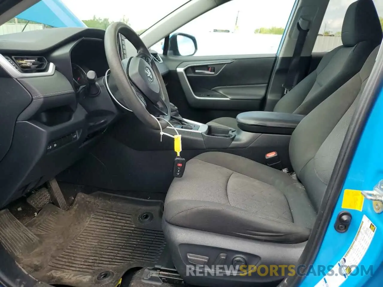 7 Photograph of a damaged car 2T3P1RFV4KC047454 TOYOTA RAV4 2019
