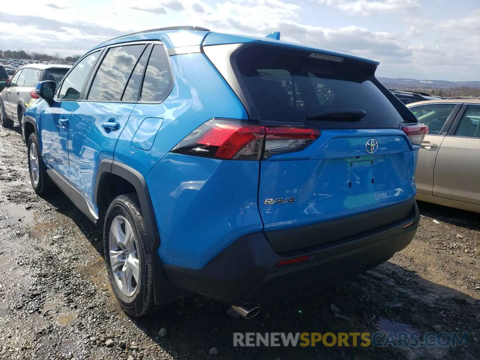 3 Photograph of a damaged car 2T3P1RFV4KW047081 TOYOTA RAV4 2019