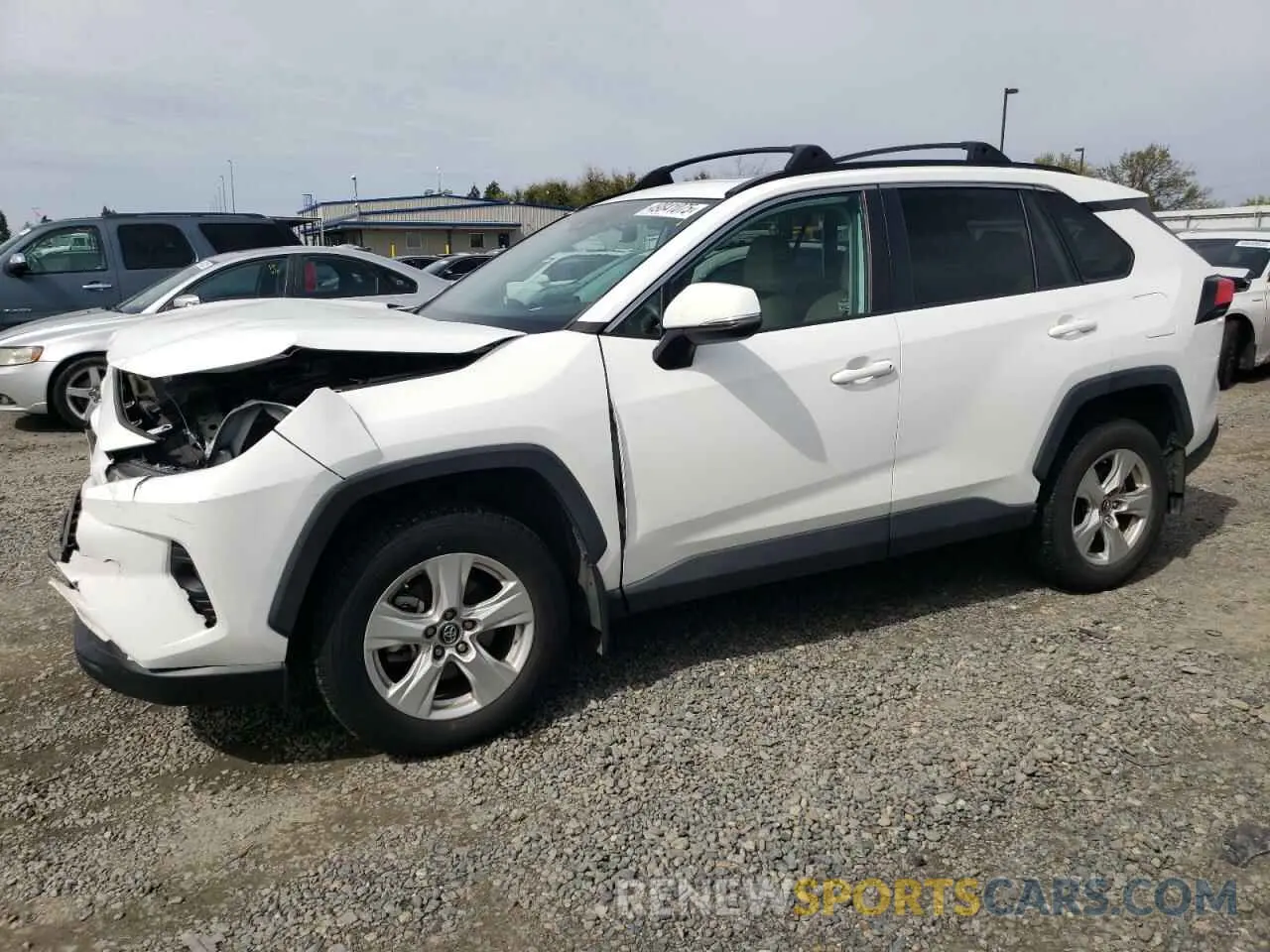 1 Photograph of a damaged car 2T3P1RFV4KW082946 TOYOTA RAV4 2019