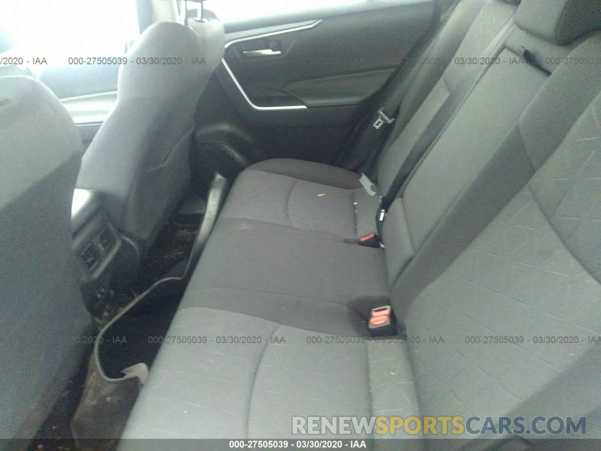 8 Photograph of a damaged car 2T3P1RFV5KC004242 TOYOTA RAV4 2019