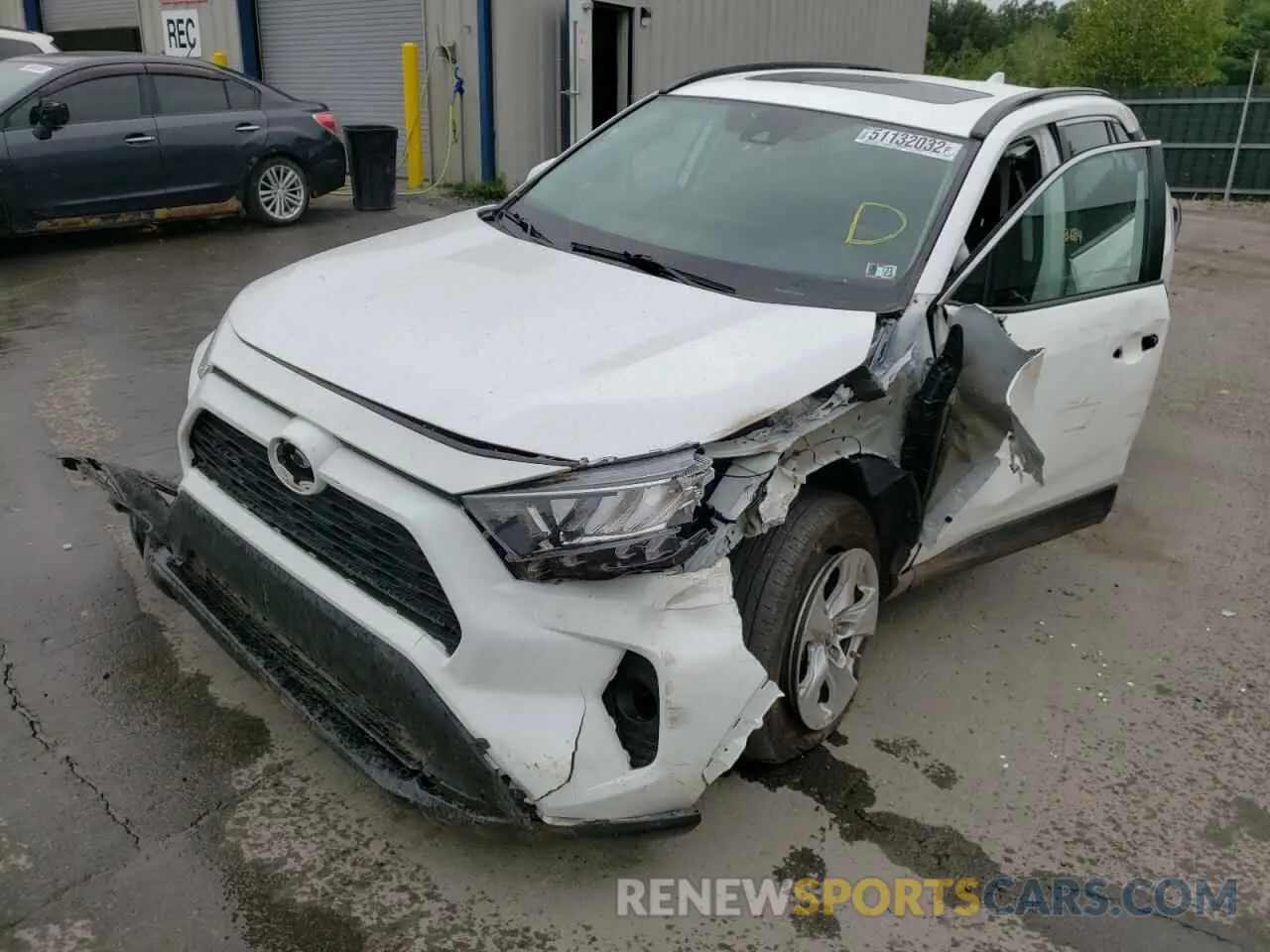 2 Photograph of a damaged car 2T3P1RFV5KC023924 TOYOTA RAV4 2019