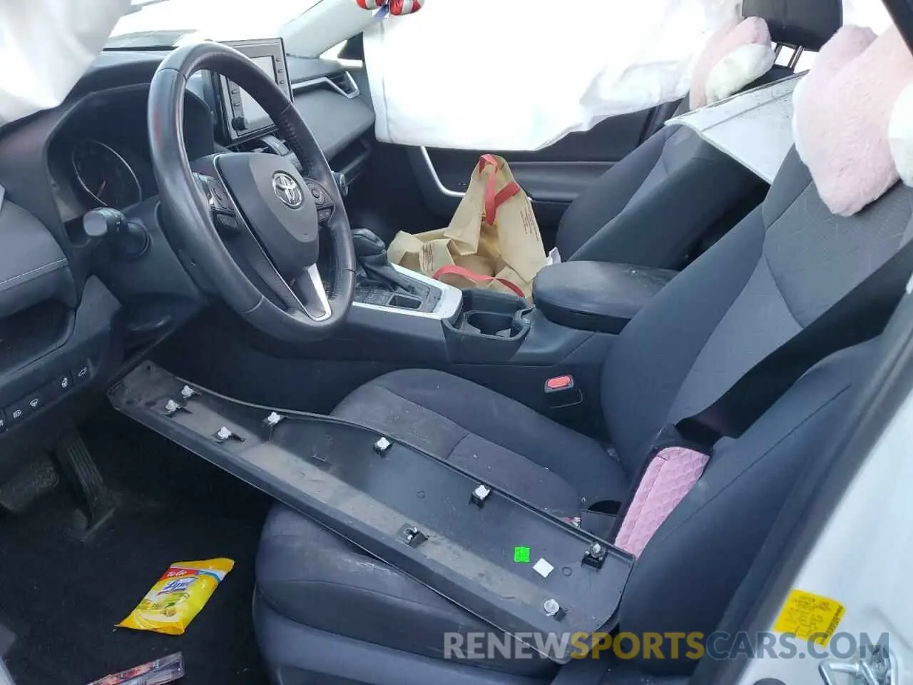 7 Photograph of a damaged car 2T3P1RFV5KC026578 TOYOTA RAV4 2019