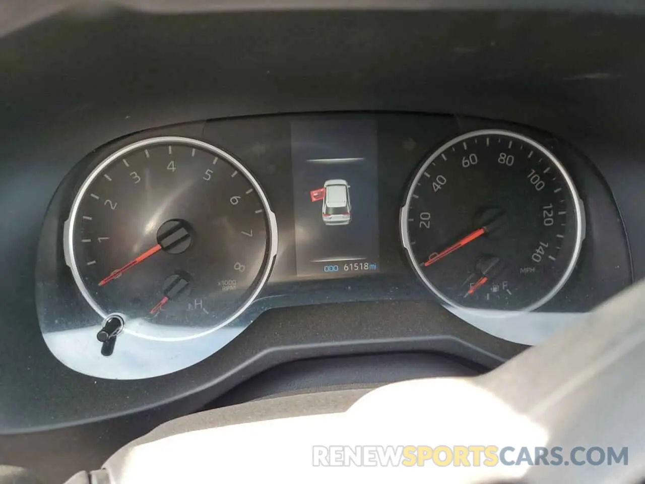 9 Photograph of a damaged car 2T3P1RFV5KC057717 TOYOTA RAV4 2019
